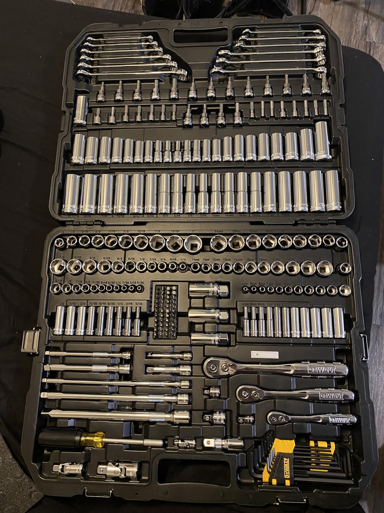DEWALT Socket Set, 1/4