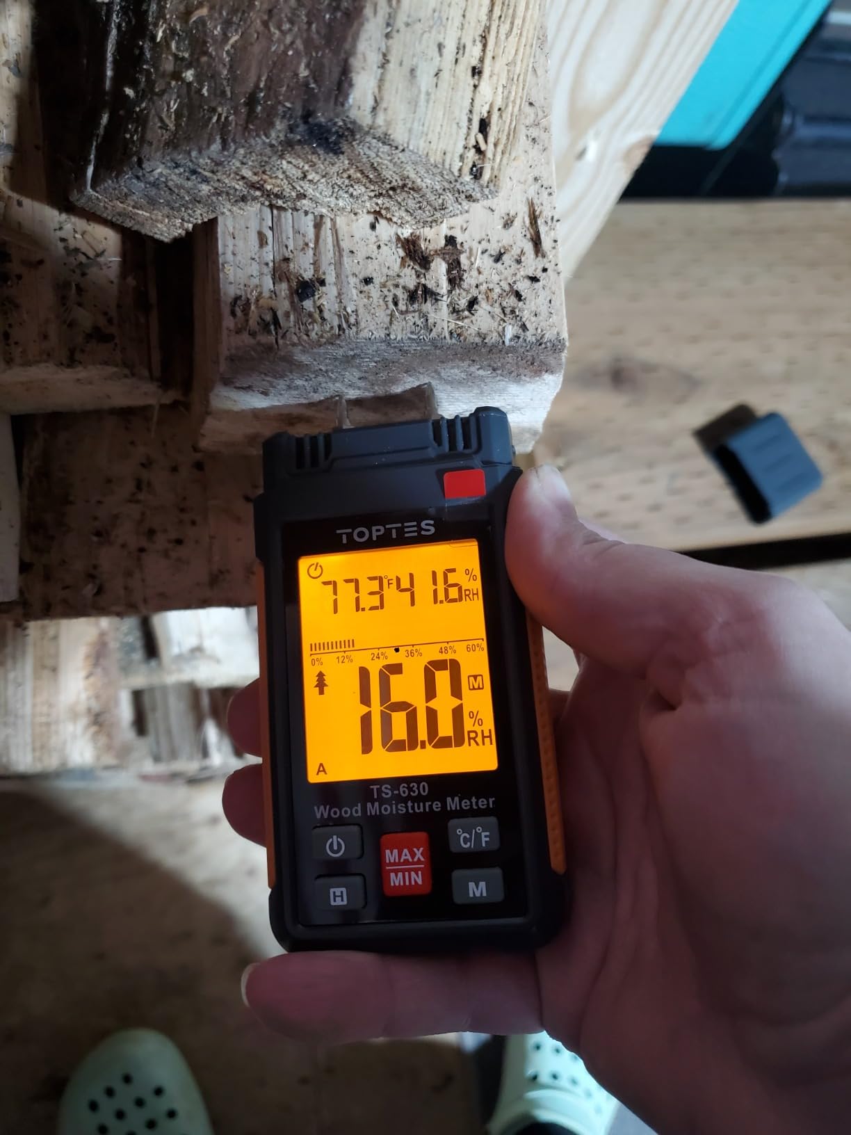 Wood Moisture Meter, TopTes Digital Moisture Meter TS-630, Handheld Humidity Tester with 2.25-inch LCD Display, Tricolor Backlight, Check The Dampness Level on Firewood/Drywall customer photo 2