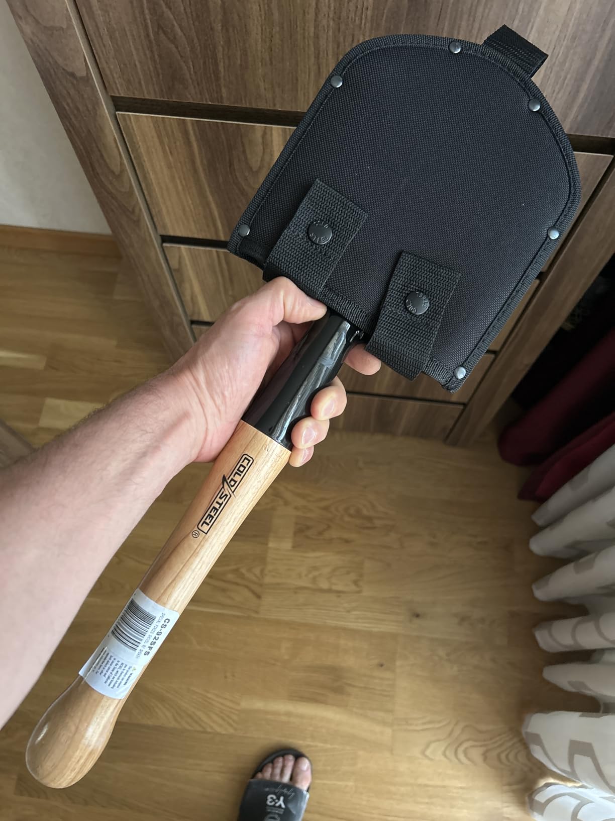 Cold Steel Special Forces Spetsnaz Shovel CS-92SFS with Medium Carbon Steel Blade, Hickory Handle, and Core-Ex Sheath - 19.68