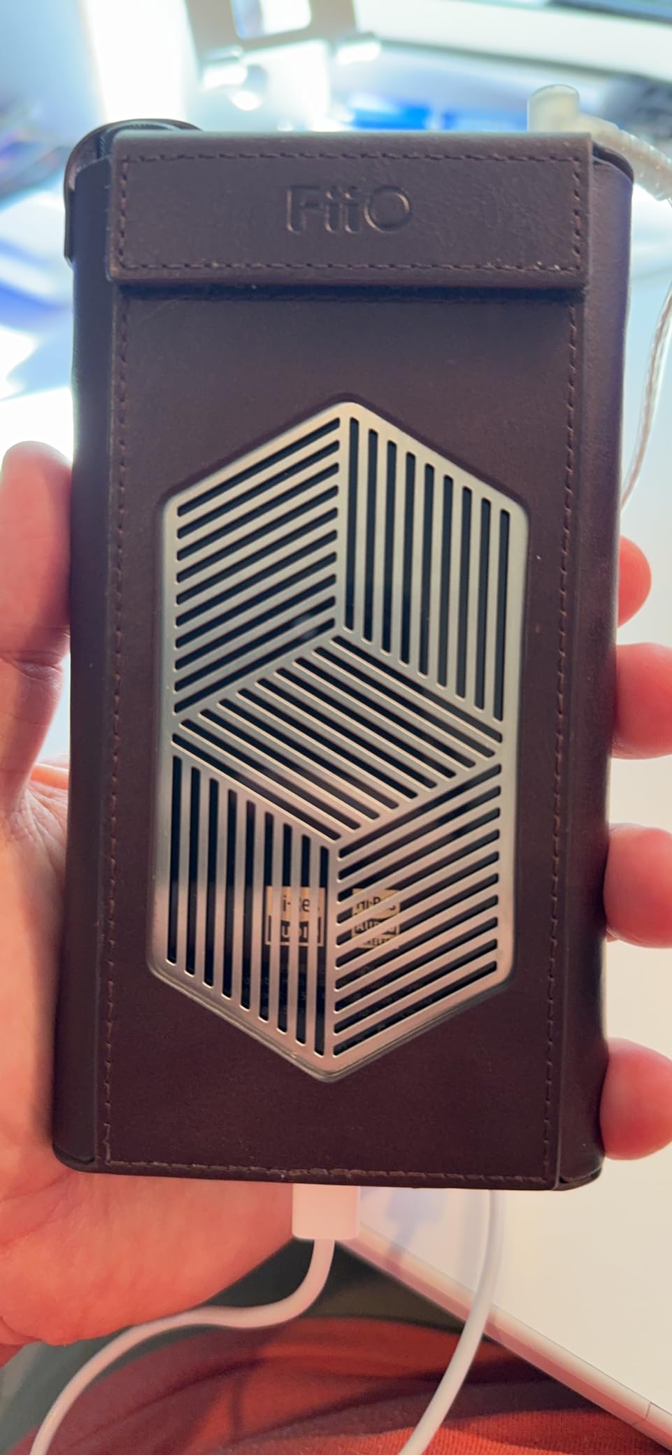 FiiO M15S Music Player Snapdragon 660 with ES9038PRO Hi-Res Android 10 5.5inch MP3 Player WiFi/MQA/Bluetooth 5.0/Spotify/Tidal/Amazon Music Support customer photo 2
