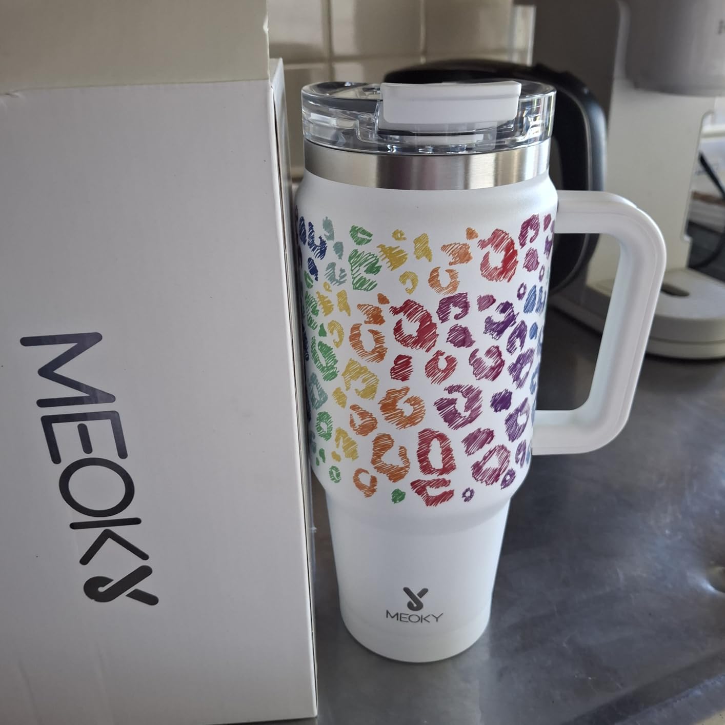 Meoky 32 oz Tumbler with Handle, Insulated Tumbler with Lid and Straw, Stainless Steel Travel Mug, Keeps Cold for 24 Hours, 100% Leak Proof, Fits in Car Cup Holder (Night) customer photo 2