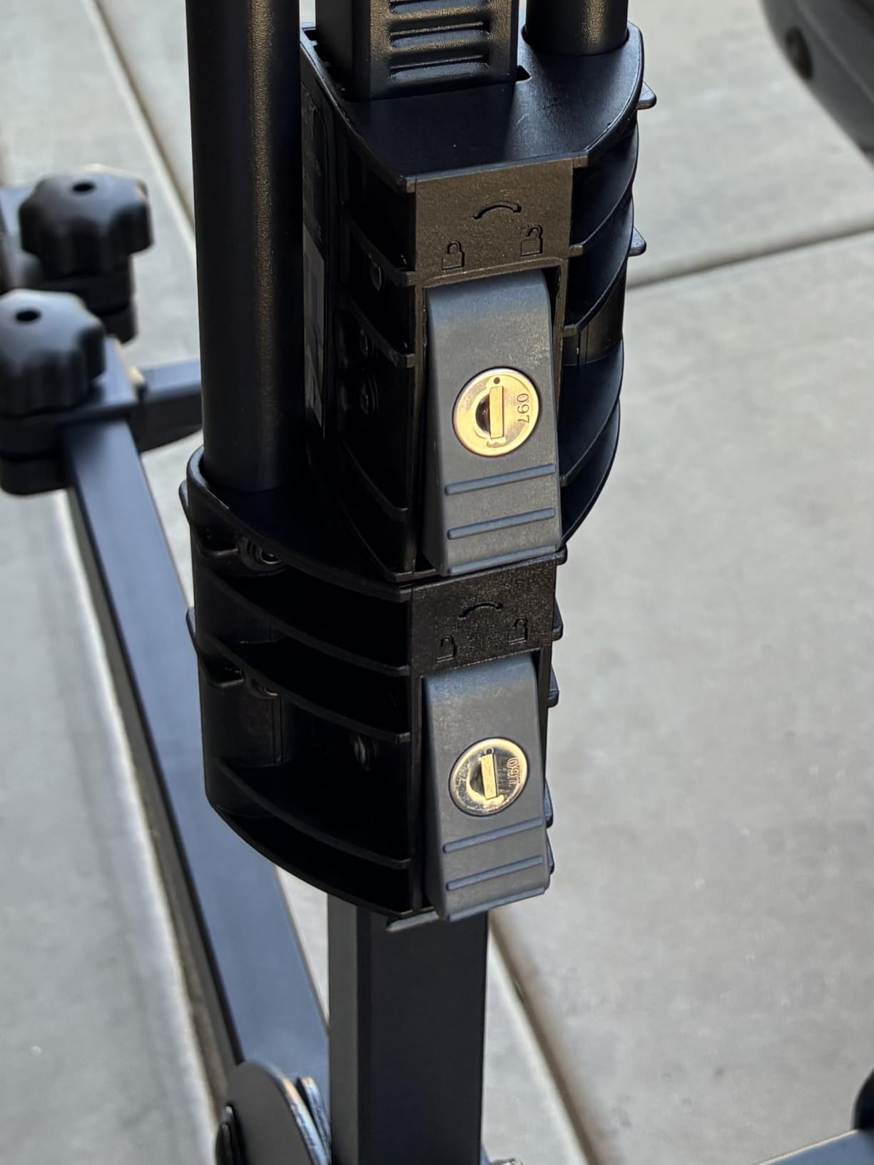 WEIZE 2 E Bike Rack Hitch Mounted, Wobble Free Smart Tilting Folding 2 Bicycle Electric Bike Racks with Lock, 2