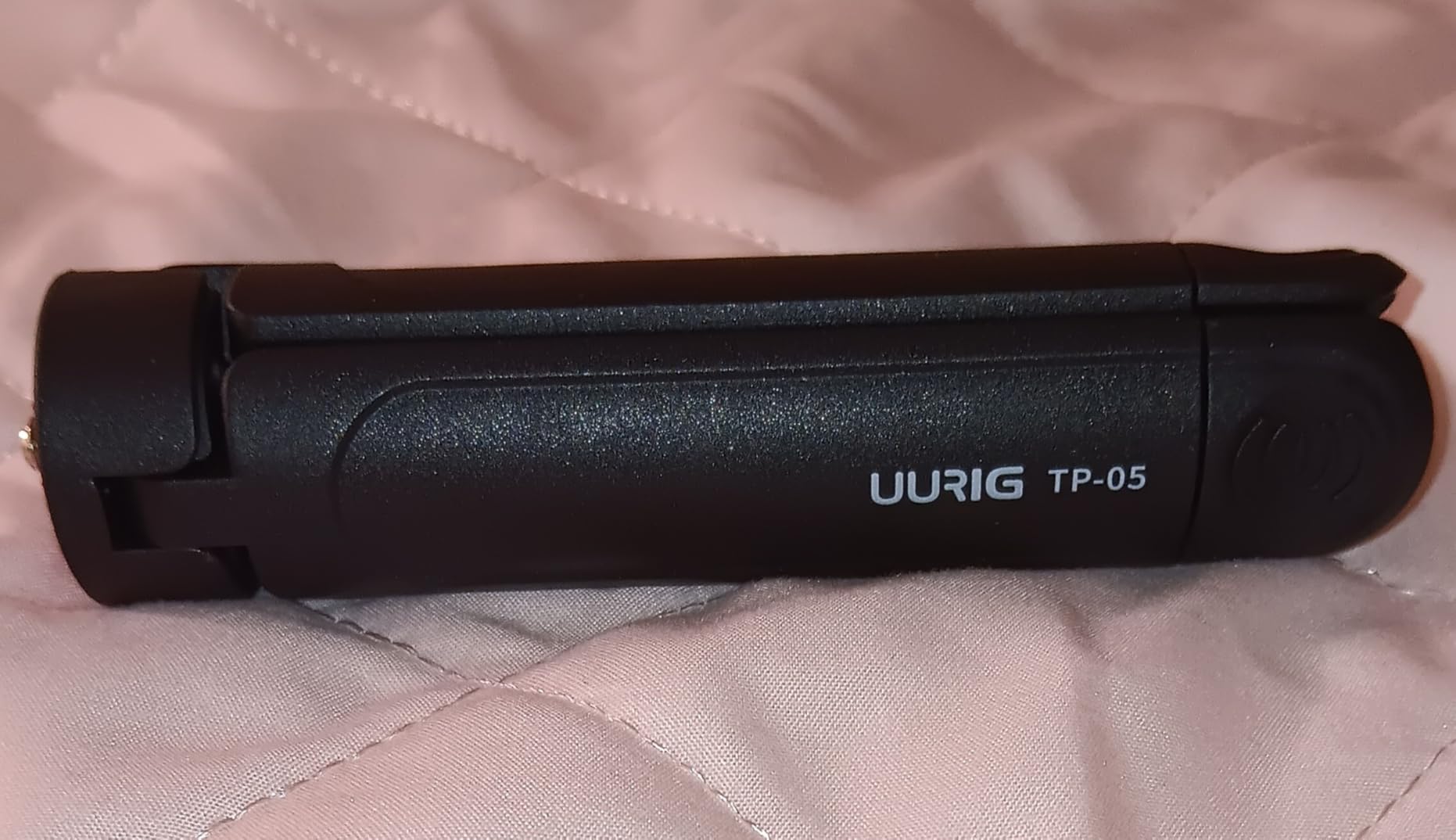 UURIG TP05 Extendable Mini Camera Tripod, Portable Selfie Stick Handle Grip Desktop Webcam Tripod with 1/4