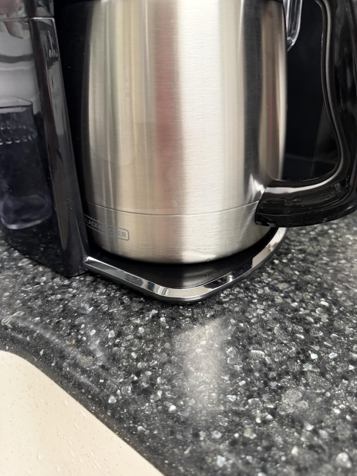 BLACK+DECKER 12 Cup Thermal Programmable Coffee Maker with Brew Strength and VORTEX Technology, Black/Steel, CM2046S customer photo 2