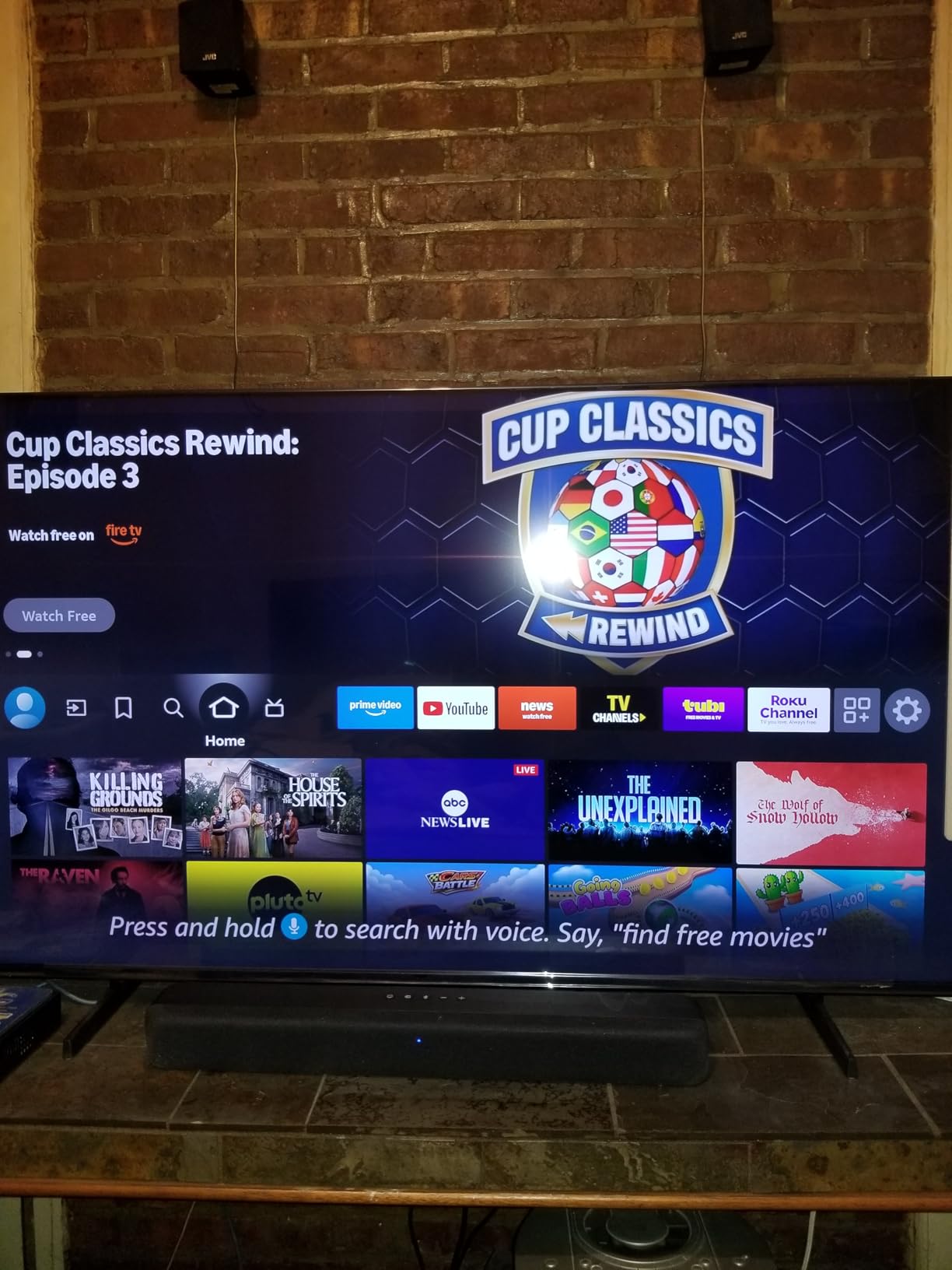 Amazon Fire TV Soundbar, 2.0 speaker with DTS Virtual:X and Dolby Audio, Bluetooth connectivity customer photo 1