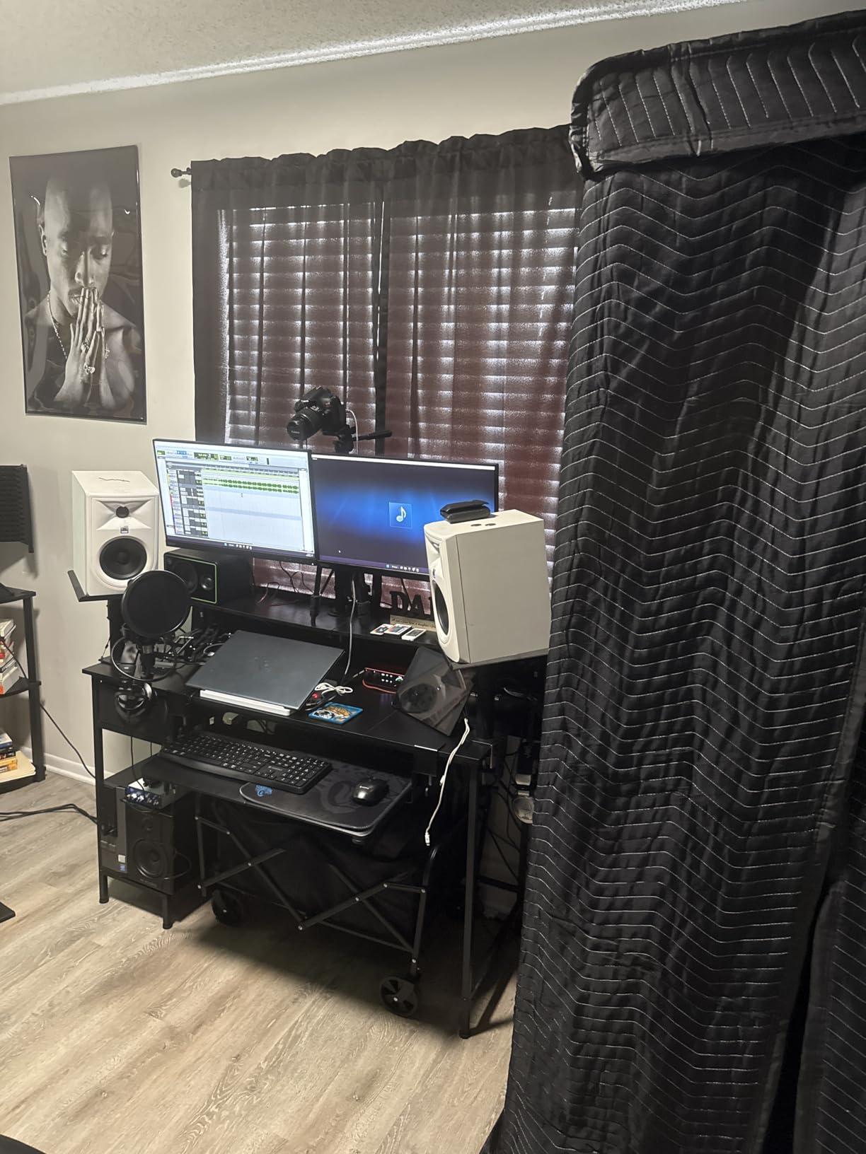 Focusrite Scarlett 2i2 4th Gen USB Audio Interface for Recording, Songwriting, Streaming and Podcasting - High-Fidelity, Studio Quality Recording, and All the Software You Need to Record customer photo 2