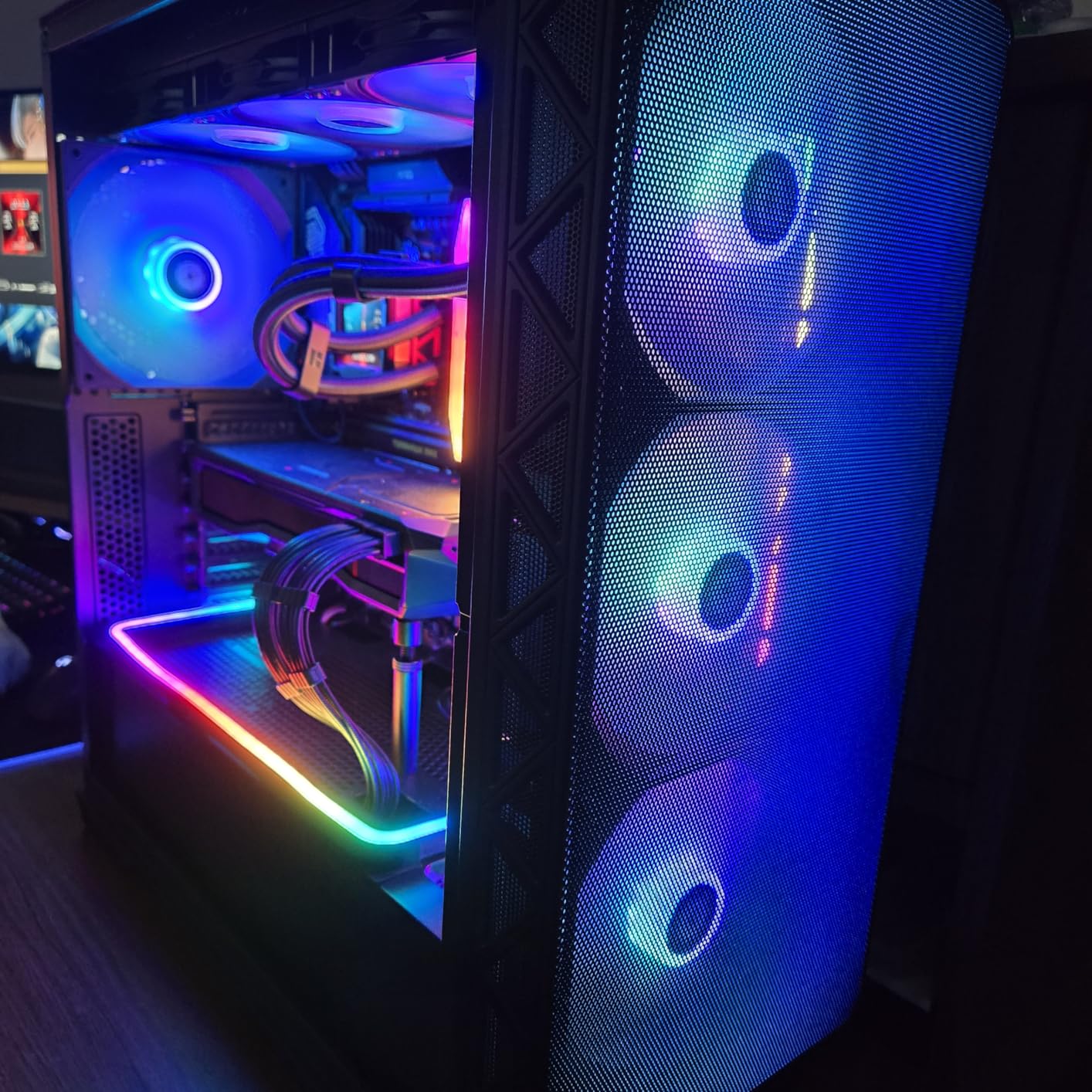 MONTECH AIR 903 MAX High-Airflow E-ATX Mid-Tower PC Case, 4 Fans, Black customer photo 2
