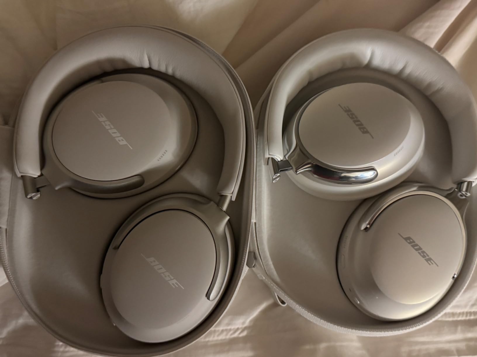 Bose QuietComfort Ultra Bluetooth Headphones, Wireless Headphones with Spatial Audio, Over Ear Noise Cancelling with Mic, Up to 24 Hours of Playtime, White Smoke customer photo 1