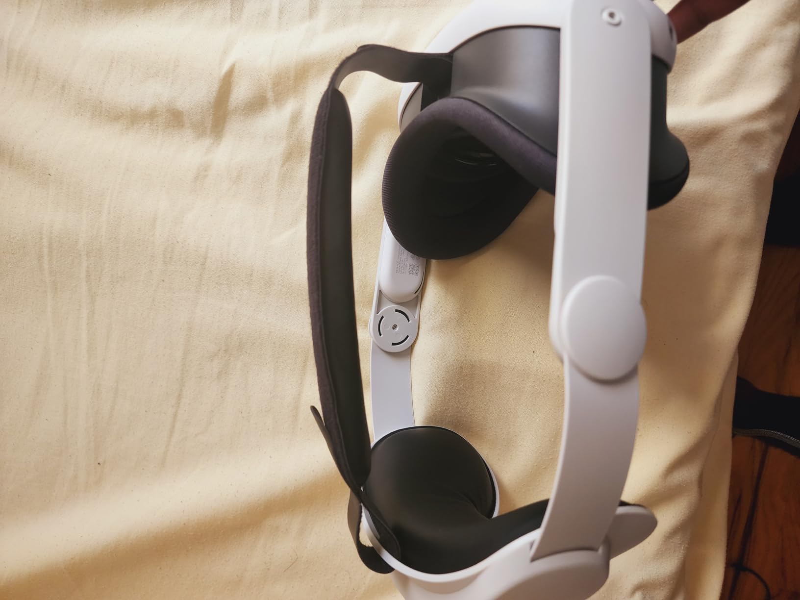 Meta Quest Elite Strap - Works with Meta Quest 3/3S - Premium Comfort and Weight Distribution - Adjustable, Ergonomic Fit - Reduces Pressure and Fatigue customer photo 1