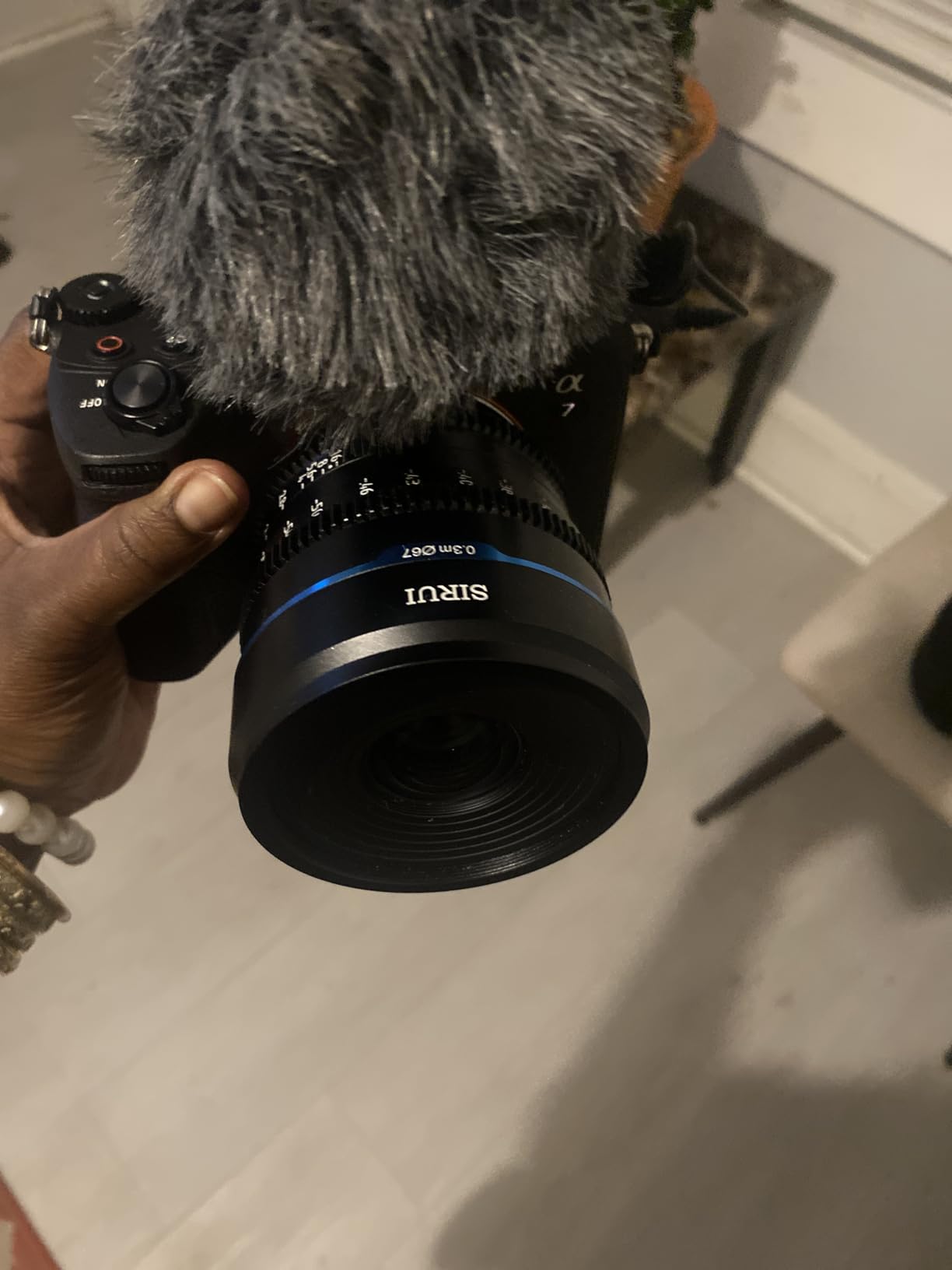 SIRUI Night Walker 24mm S35 Manual Focus Cine Lens T1.2 for E Mount Cameras customer photo 2