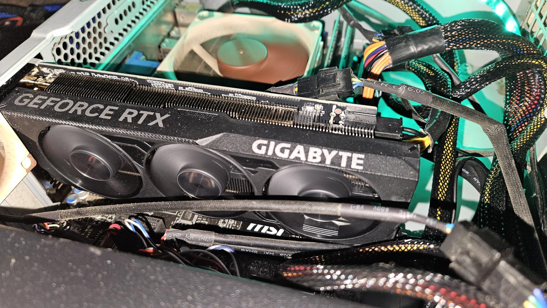 Gigabyte GeForce RTX 4060 OC Low Profile 8G Graphics Card, 3X WINDFORCE Fans, 8GB 128-bit GDDR6, GV-N4060OC-8GL Video Card customer photo 1