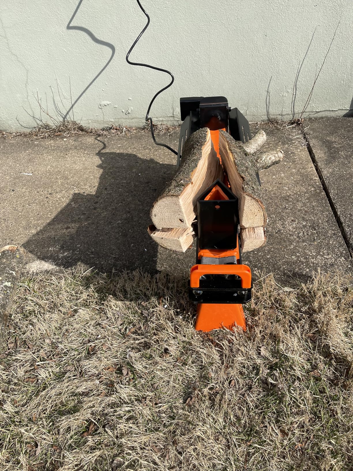 PROYAMA 7T Electric Log Splitter, 15A Motor Wood Splitter with Cross Wedge | Firewood Splitting Machine with Hydraulic Ram for Home Heating, and Yard Maintenance customer photo 1