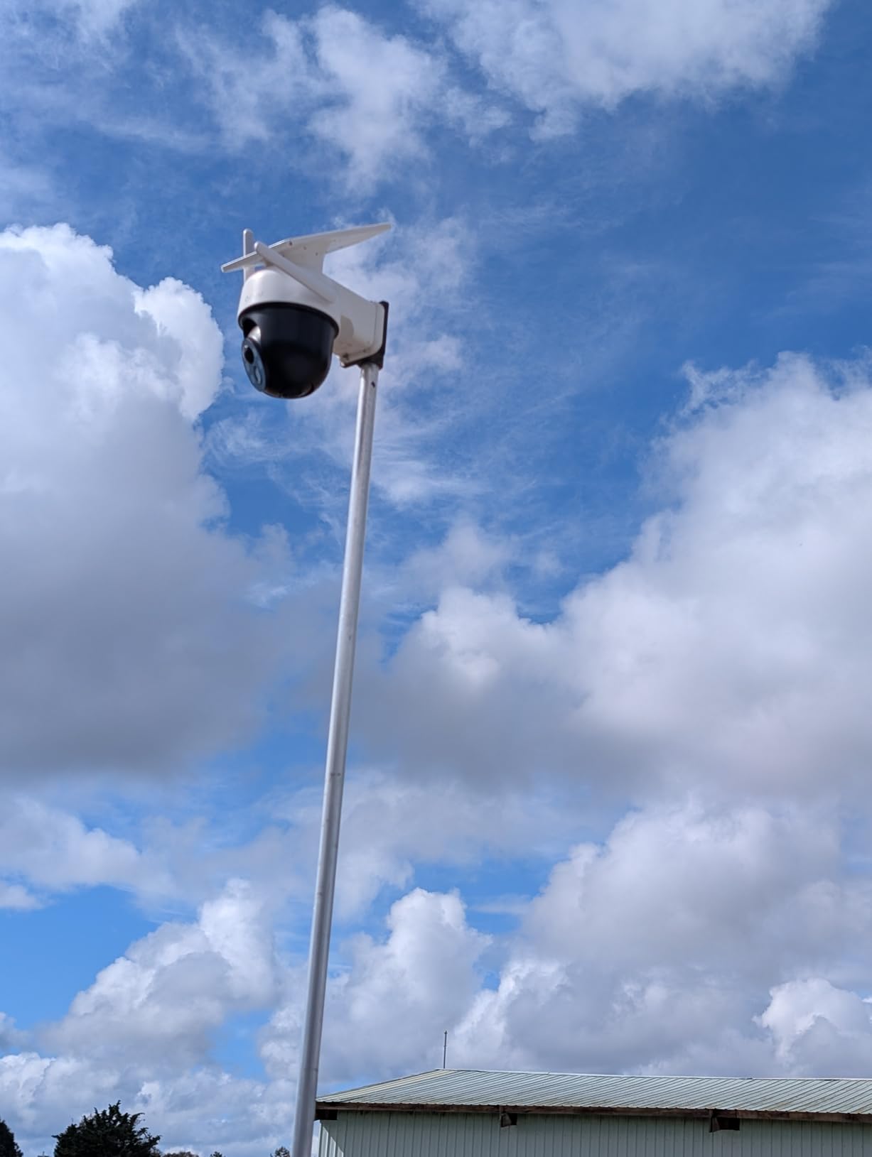 AOSU Solar Camera Security Outdoor - 100% Wire-Free Security Cameras Wireless Outdoor for Home Surveillance with Fixed Solar Panel, 360 Panoramic View, Human Auto Tracking, 2K Color Night Vision customer photo 2