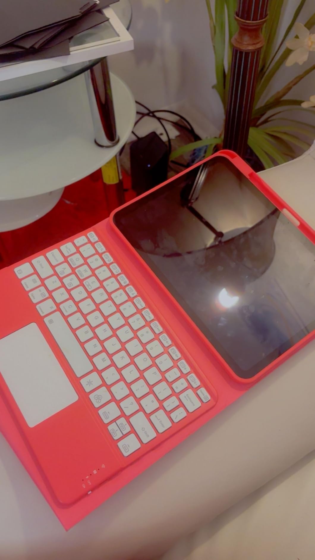 Harvopu for iPad A16 11th/10th Generation Case with Keyboard, Folio Cover customer photo 1