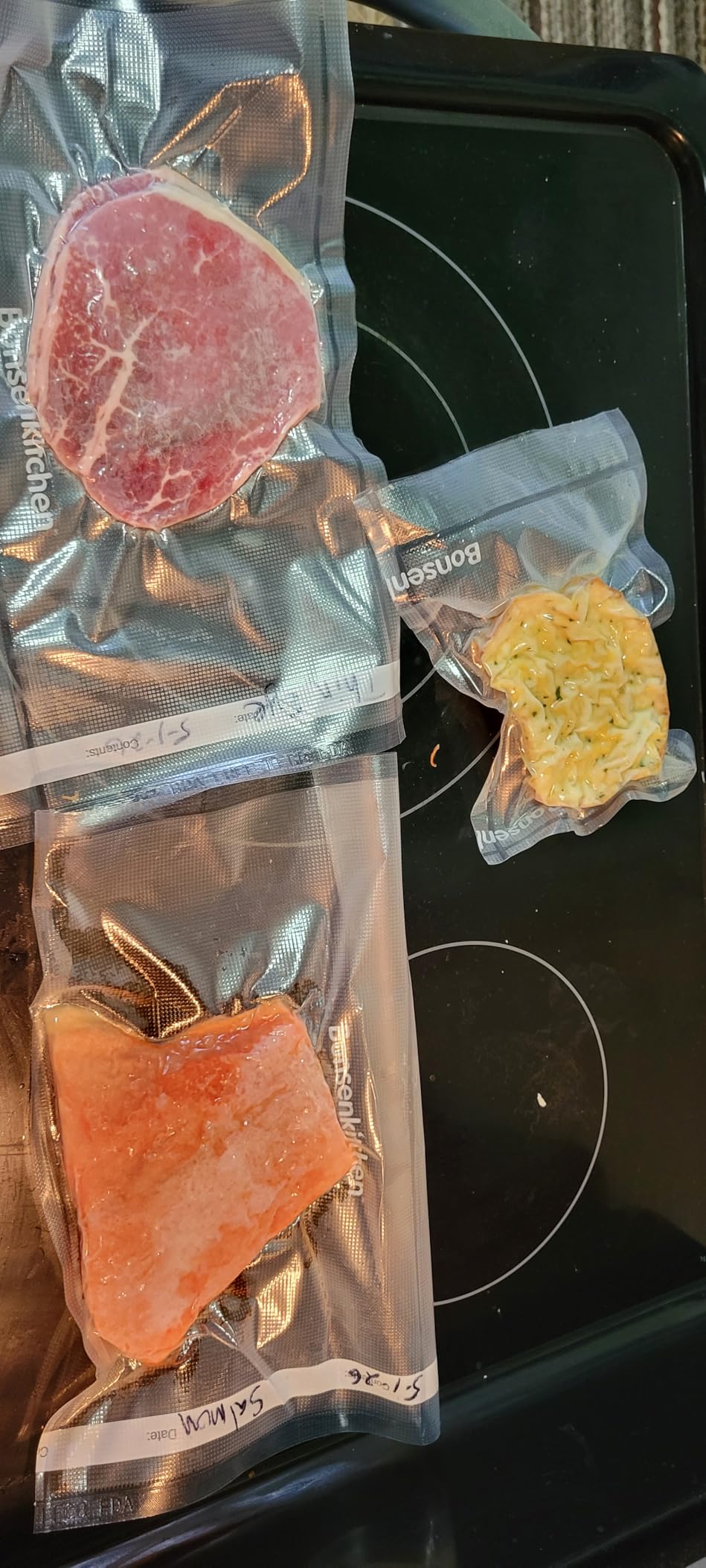 Bonsenkitchen Vacuum Sealer Machine, Globefish Technology for Perfect Vacuum Sealing, Powerful Low-Noise Food Vacuum Sealer with Easy Handle Design, Built-in Cutter & Bag Storage, 1 Bag Roll & 10 Bags customer photo 2