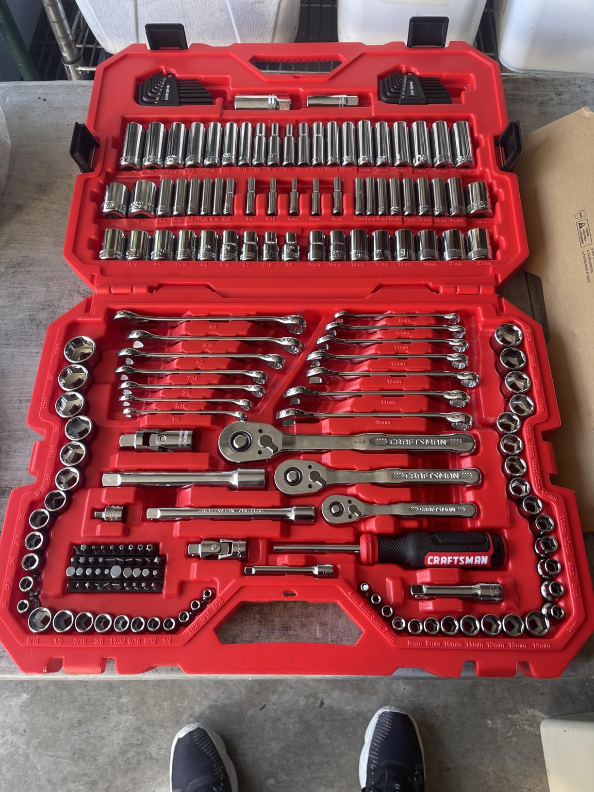 CRAFTSMAN Mechanic Tool Set 189 Pcs, 1/4, 3/8, 1/2 Socket Set with 72 Tooth Low Profile Ratchet, Steel 6 and 12 point Sockets, Wrenches, Hex Keys, Deep Sockets, Bits, Metric and SAE (CMMT12134) customer photo 2