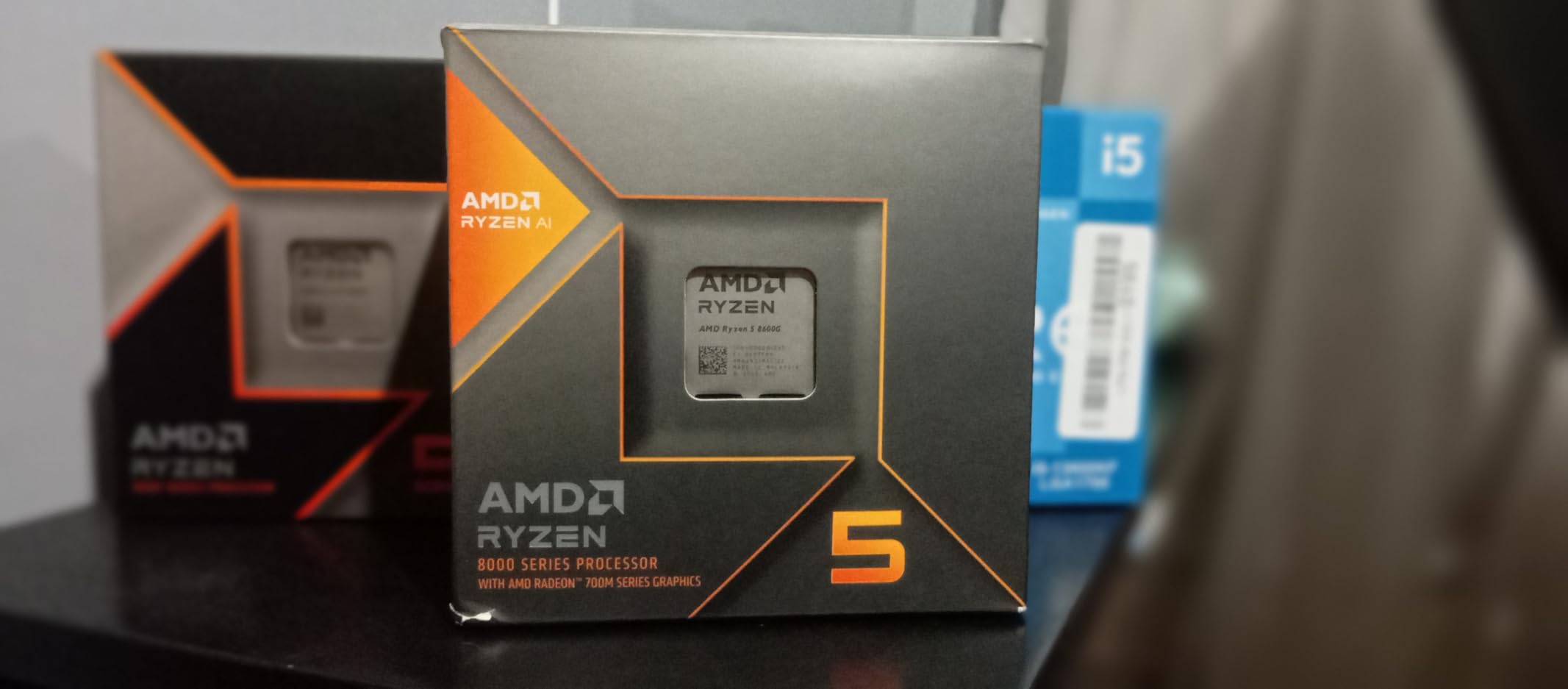 AMD Ryzen 5 8600G Desktop Processor with Radeon 760M Graphics customer photo 1