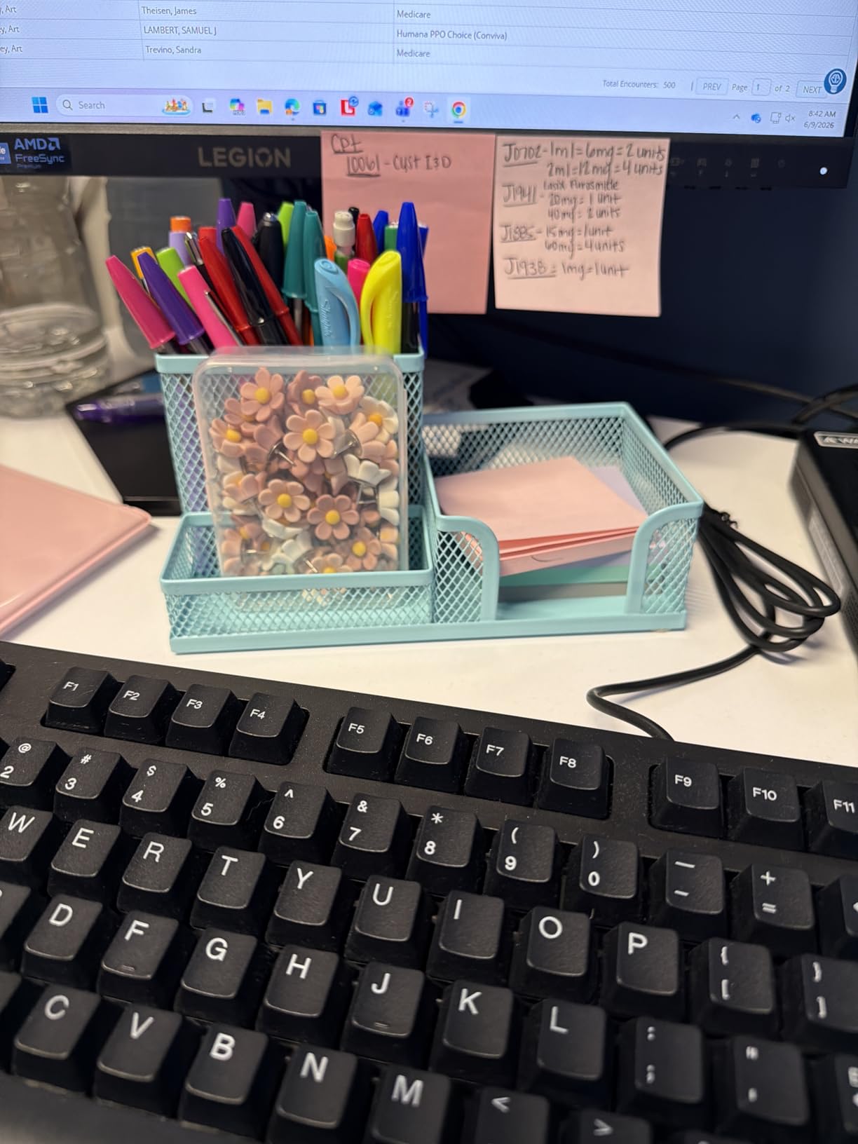 M&G Mesh Pen Holder Desk Organizers Pencil Holder for Desk Black, 3 Compartments Metal Office Supply Organizer with Sticky Notes Holder for School Home Office customer photo 1