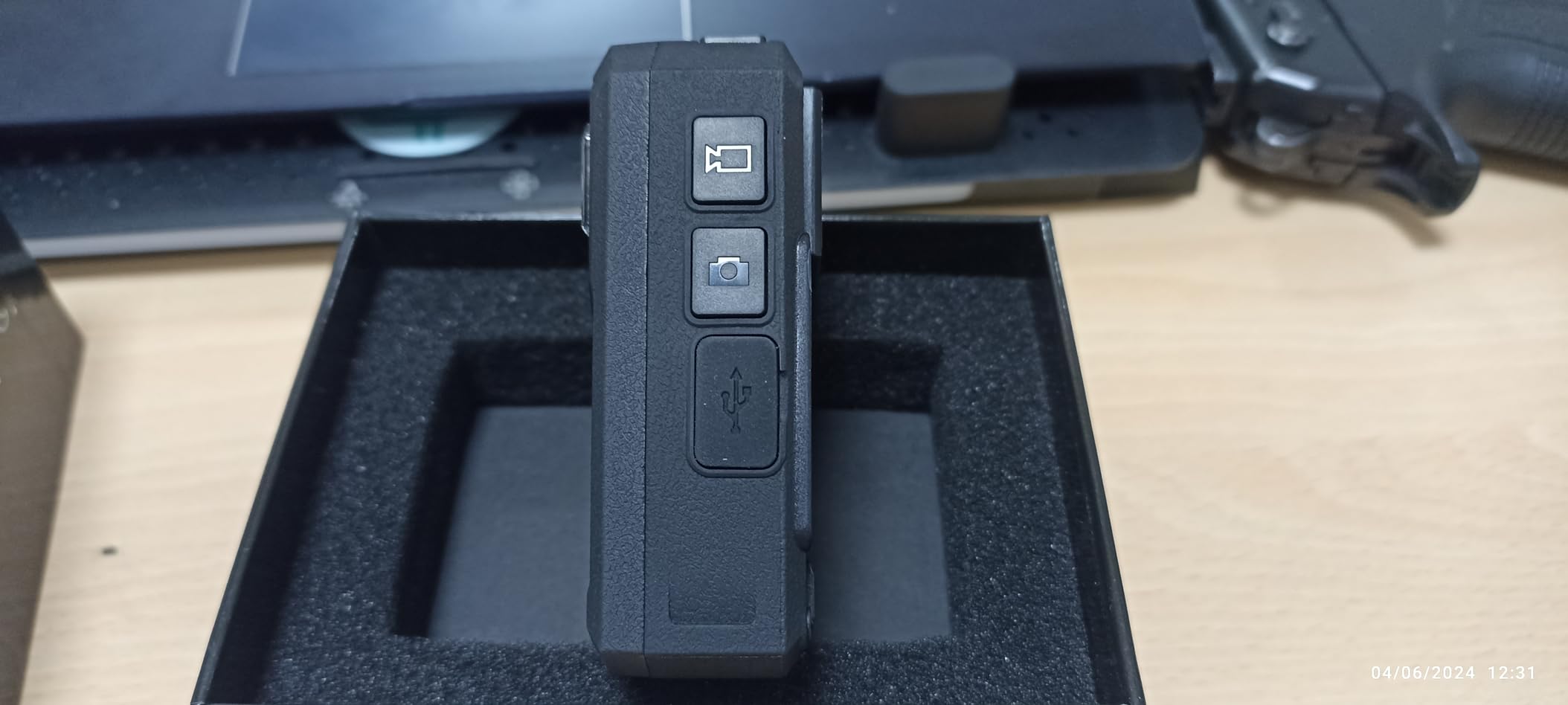 BOBLOV KJ25 1080P Body Cam, 3000mAh with 10-13Hrs Recording, Affordable Body Camera with Night Vision, for Hiking, Delivery, Law Enforcement, and Pet Walking (Card not Included) customer photo 2