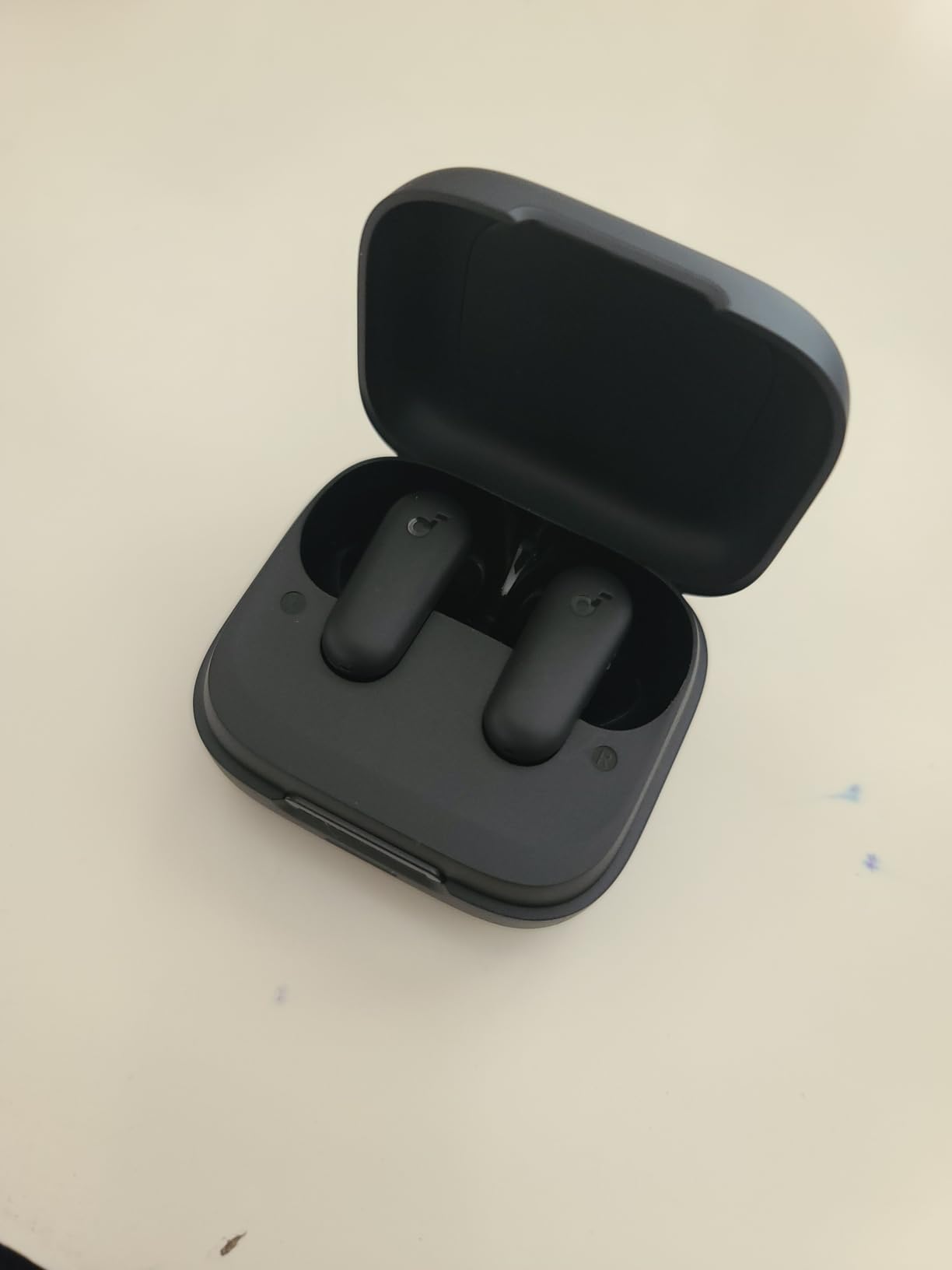 Soundcore P30i by Anker Noise Cancelling Earbuds, Hands-Free Viewing customer photo 1