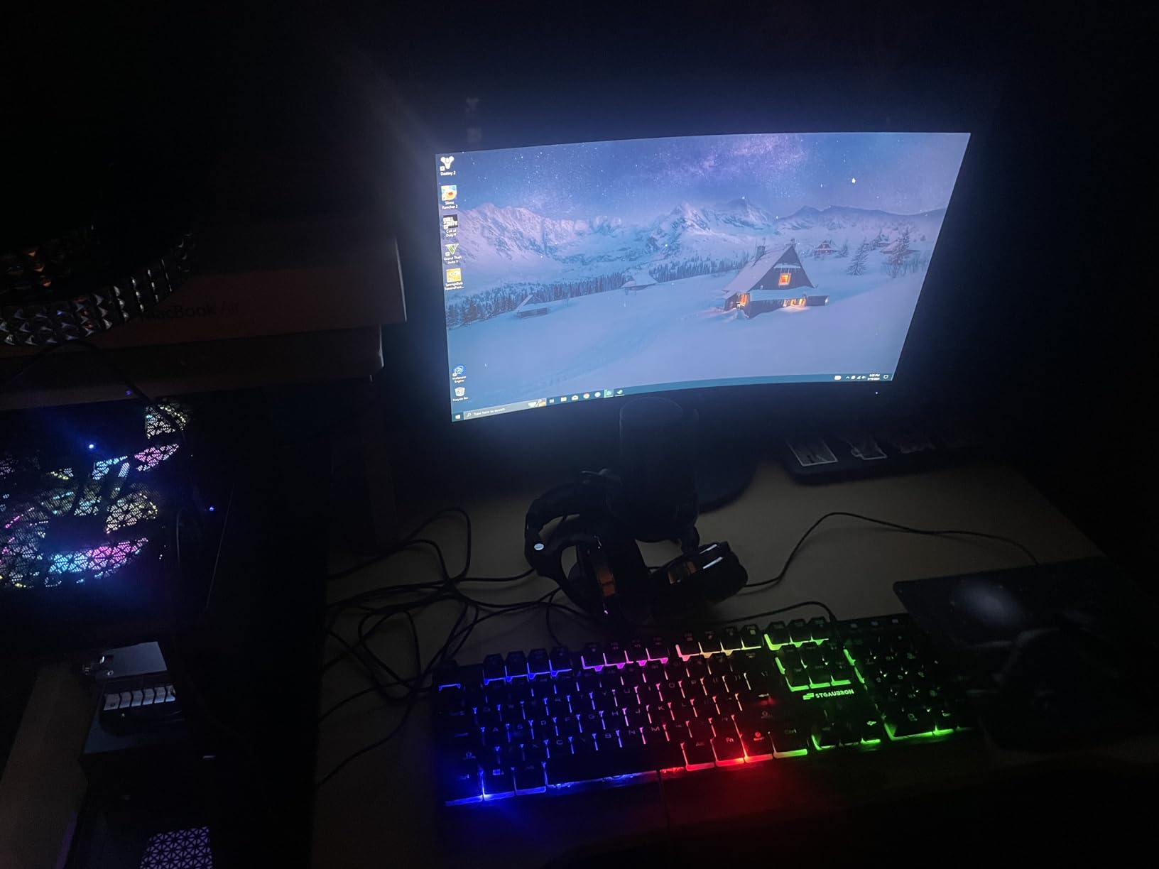 STGAubron Gaming PC Computer Desktop, Radeon RX 580 16G, Intel Core i7 up to 3.9G, 16G RAM, 512G SSD, WiFi 6, BT 5.0, RGB Fan x3, Windows 11 Home customer photo 1
