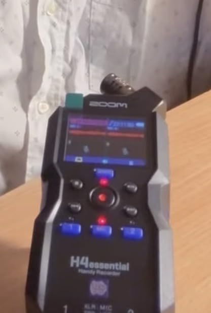 Zoom H4 Essential Handheld Recorder for Musicians, Podcasters & Filmmakers with Stereo Microphones, 2 XLR/TRS Inputs, 4 Tracks of 32-Bit Float Recording, & USB Audio Interface customer photo 1