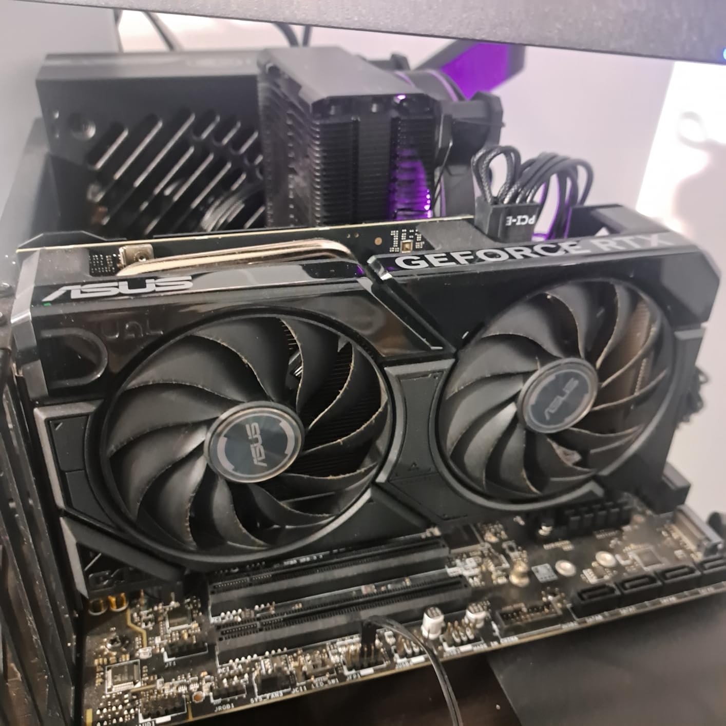 ASUS Dual GeForce RTX 4060 EVO OC Edition 8GB GDDR6 (PCIe 4.0, 8GB GDDR6, DLSS 3, HDMI 2.1a, DisplayPort 1.4a, Axial-tech Fan Design, Dual BIOS, Auto-Extreme Technology), 3 Year Warranty customer photo 1