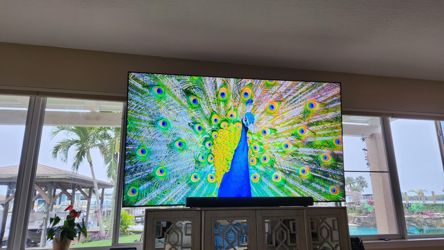 Samsung 98-Inch Class 4K Crystal UHD DU9000 Series HDR Smart TV, Object Tracking Sound Lite, Motion Xcelerator 120Hz, Supersize Picture Enhancer, Mega Contrast, Alexa Built-In (UN98DU9000, 2024 Model) customer photo 2