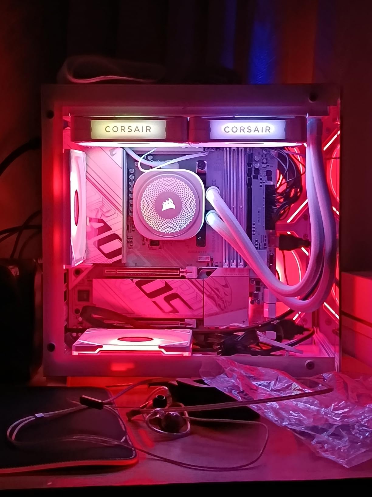 CORSAIR iCUE Link Titan 360 RX RGB Liquid CPU Cooler - 360mm AIO - Low-Noise - FlowDrive Cooling Engine - Intel LGA 1851/1700, AMD AM5/AM4 - 3X RX120 RGB Fans - iCUE Link System Hub Included - Black customer photo 1