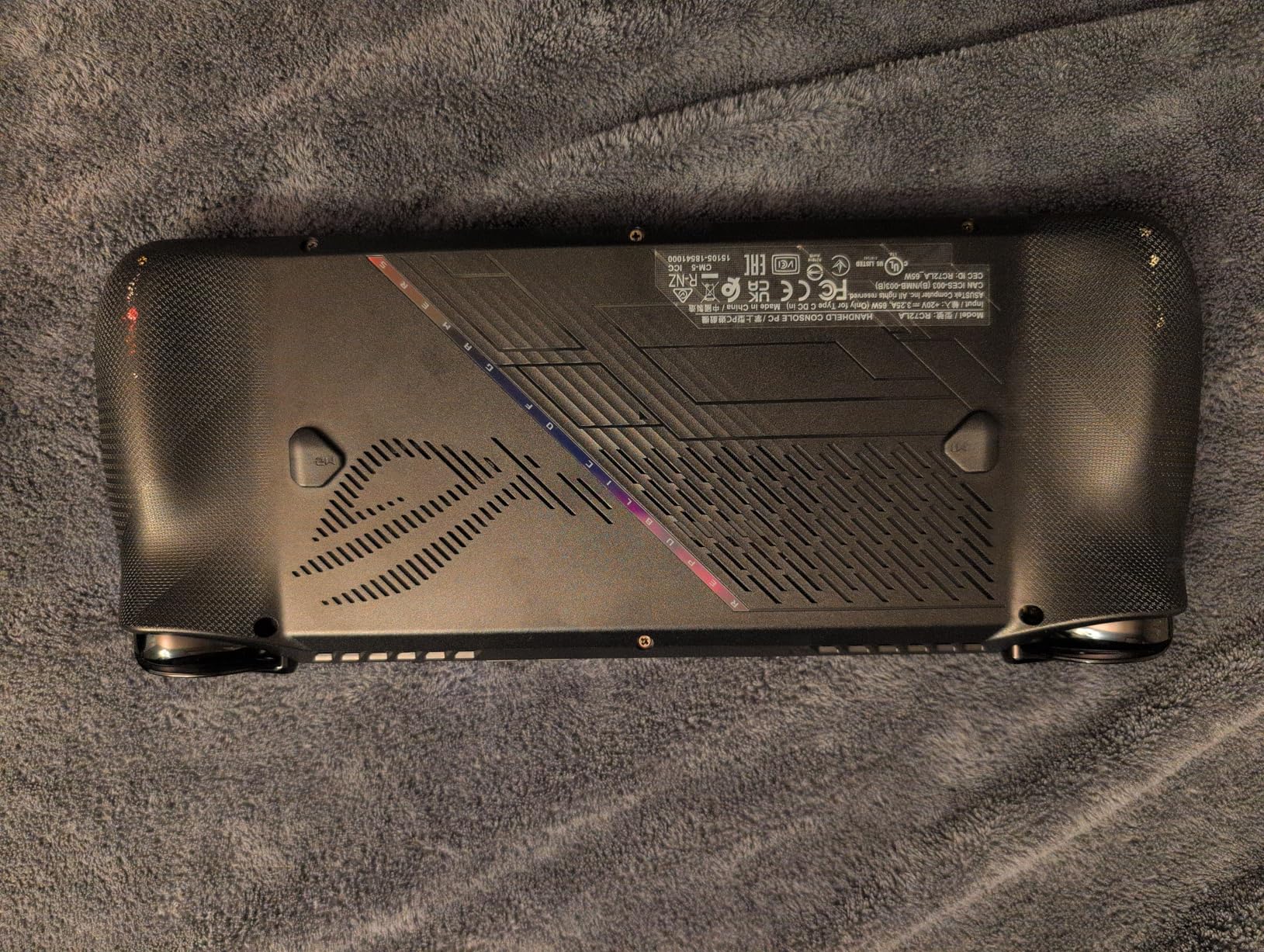 HIDevolution [2024] ASUS ROG Ally X RC72LA 7