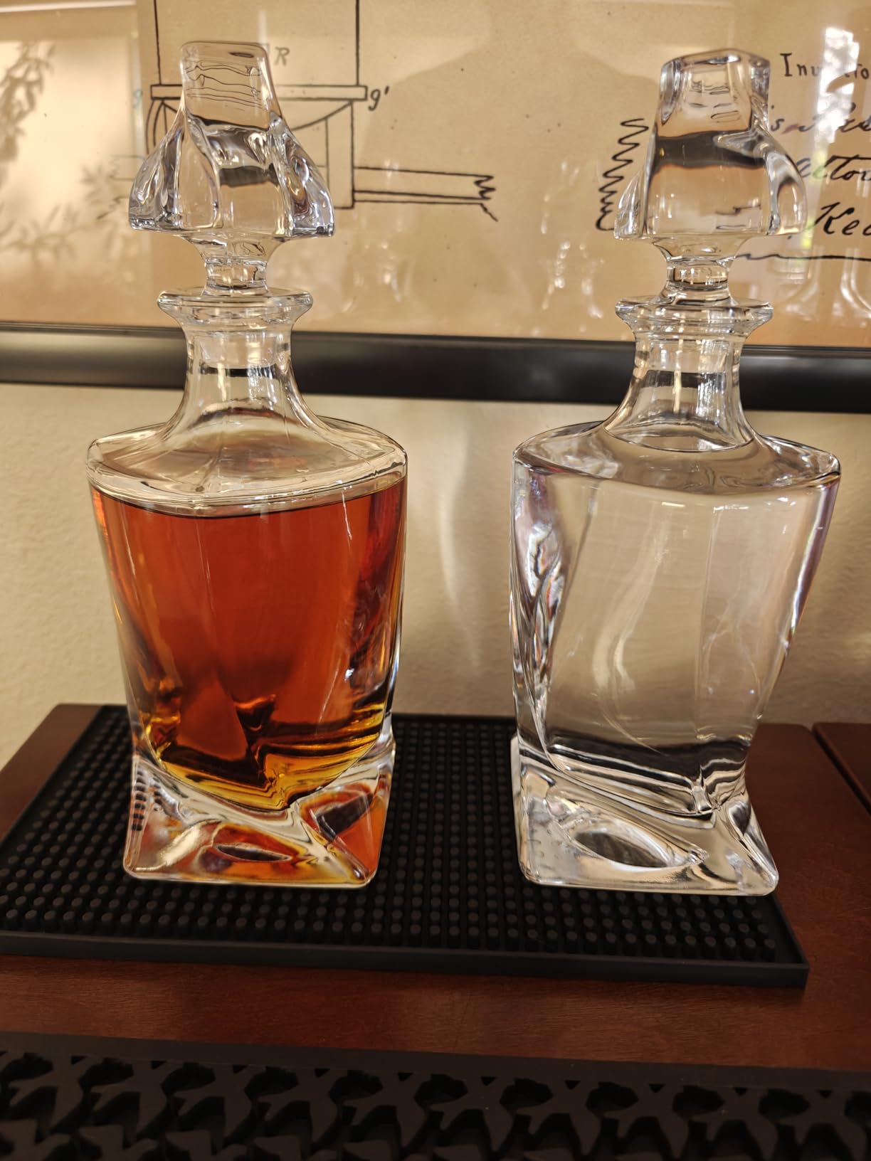 Square 25Oz Whiskey Liquor Decanter Set With 2 Glasses in Box, Decanter Set for Scotch Liquor, Whiskey Wine Decanter Suit for Men and Women Father Coworkers Lovers customer photo 2