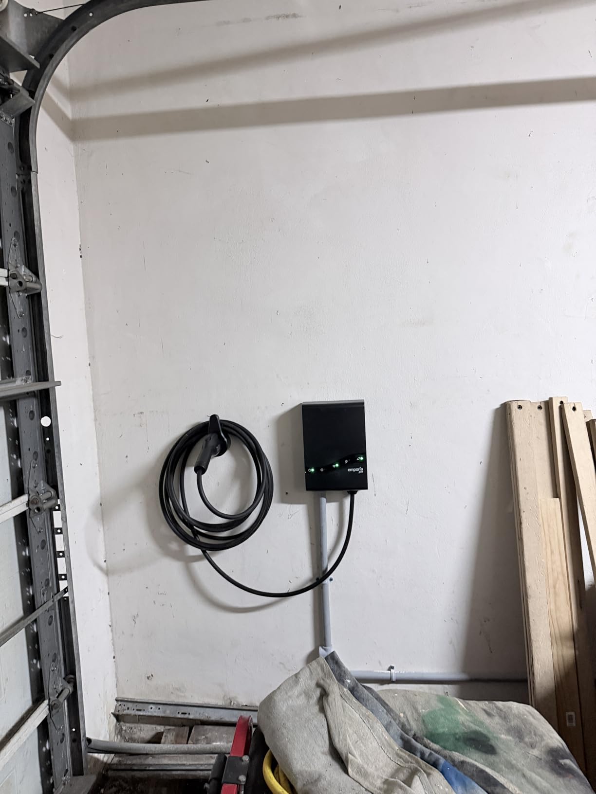EMPORIA Pro Level 2 EV Charger with PowerSmart - 48 amp Fast EV Charger for Home with NEMA 14-50 and J1772 Connector - 240v Electric Vehicle Charging Station and 25' EV Charging Cable customer photo 1