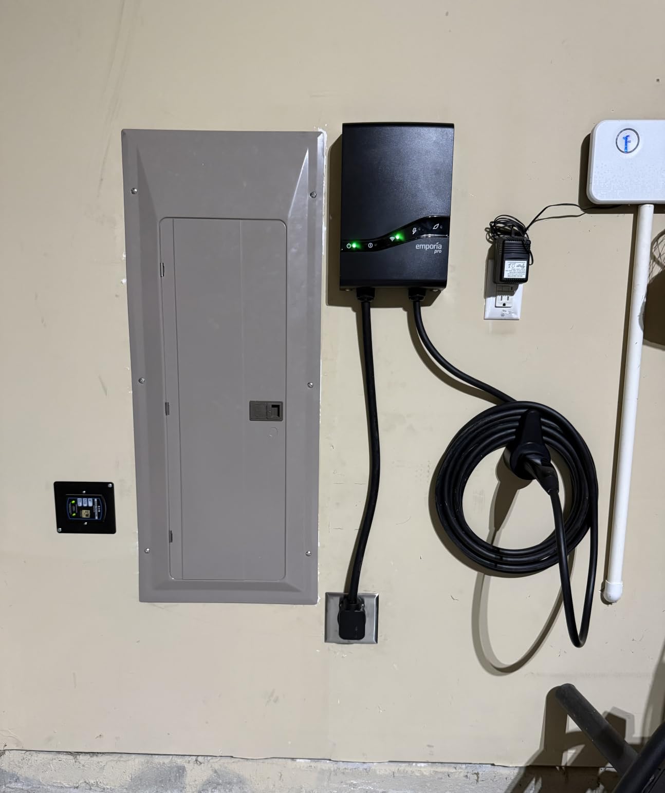 Emporia Pro Level 2 EV Charger with PowerSmart, Compatible with Tesla/NACS Vehicles - 48 amp Fast EV Charger for Home - 240v Electric Vehicle Charging Station - 25' Charging Cable customer photo 1