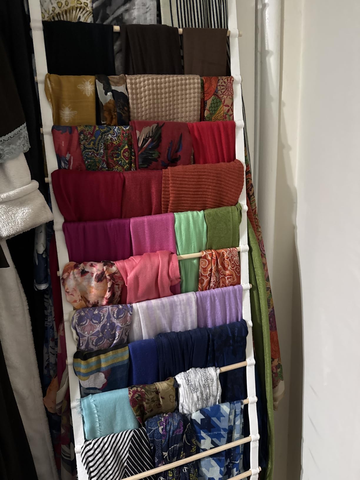 Sewing Room Hanging Wall Fabric Organizer, Over The Door 20-Shelf Cloth Organizer with 4 Hooks, Closet Hanging Fabric Storage for Sewing & Quilting Collection customer photo 1