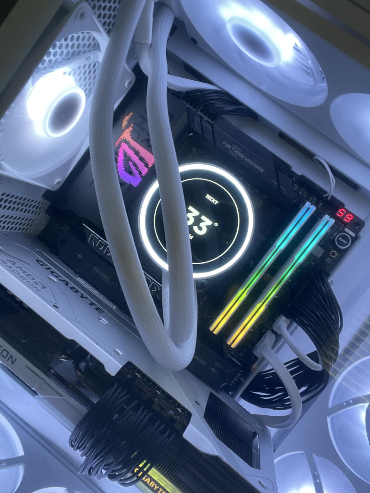 ASUS ROG Strix X870E-E Gaming WiFi AMD AM5 X870 ATX Motherboard, 18+2+2 Power Stages, Dynamic OC Switcher, Core Flex, DDR5 AEMP, WiFi 7, 5X M.2, PCIe 5.0, Q-Release Slim, USB4, AI OCing & Networking customer photo 1