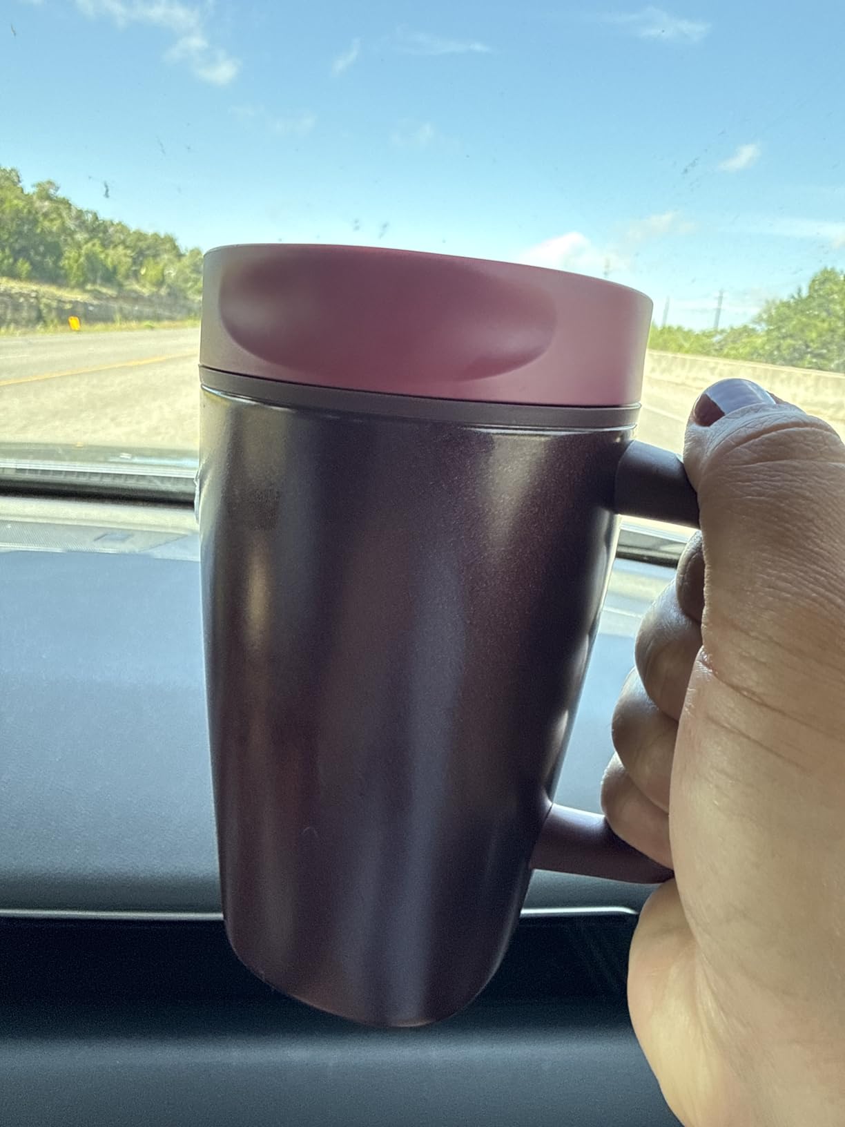 Owala SmoothSip Slider Insulated Stainless Steel Coffee Tumbler, Reusable Iced Coffee Cup, Hot Coffee Travel Mug, BPA Free 20 oz, Pucker Up customer photo 2