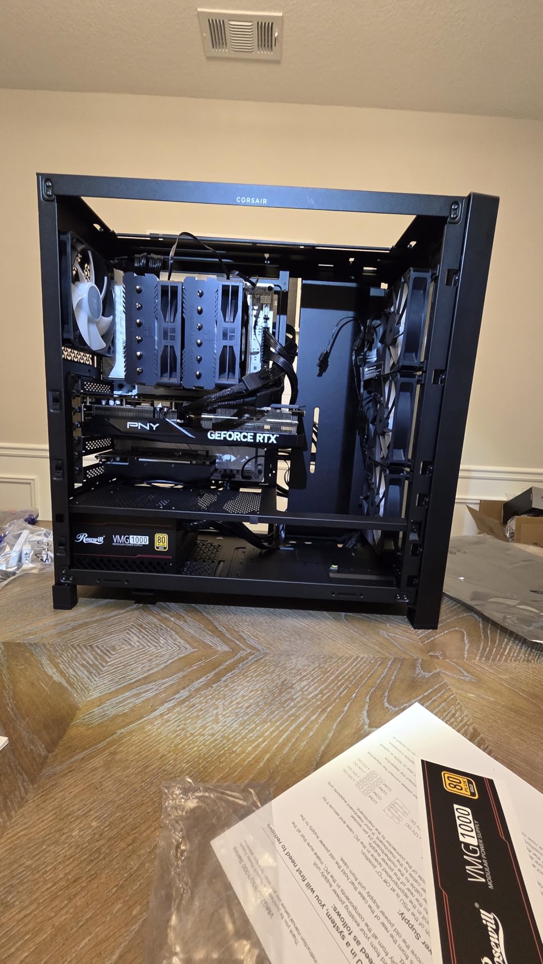 CORSAIR 4000D RS ARGB Frame Modular Mid-Tower ATX PC Case, High Airflow, 3X Pre-Installed RS Fans, InfiniRail Mounting System, Black customer photo 1