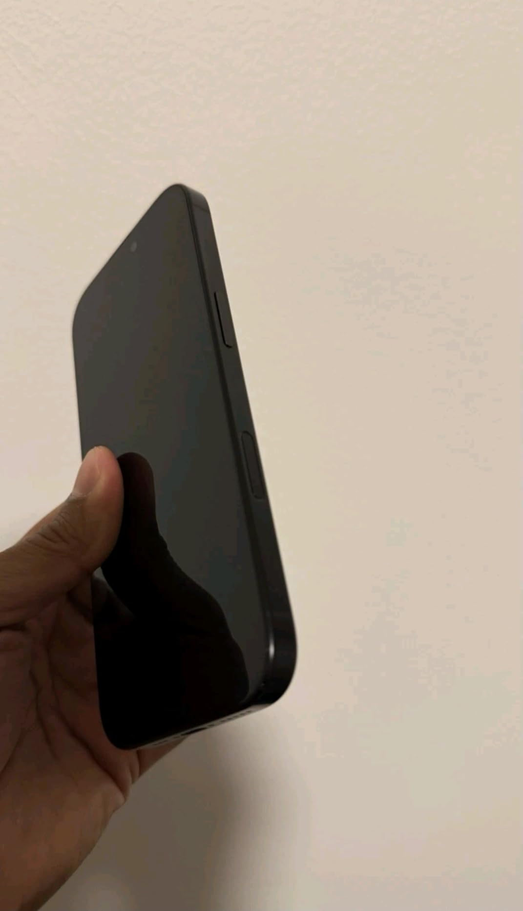 Apple iPhone 16 Pro, 128GB, Black Titanium - Unlocked (Renewed) customer photo 1