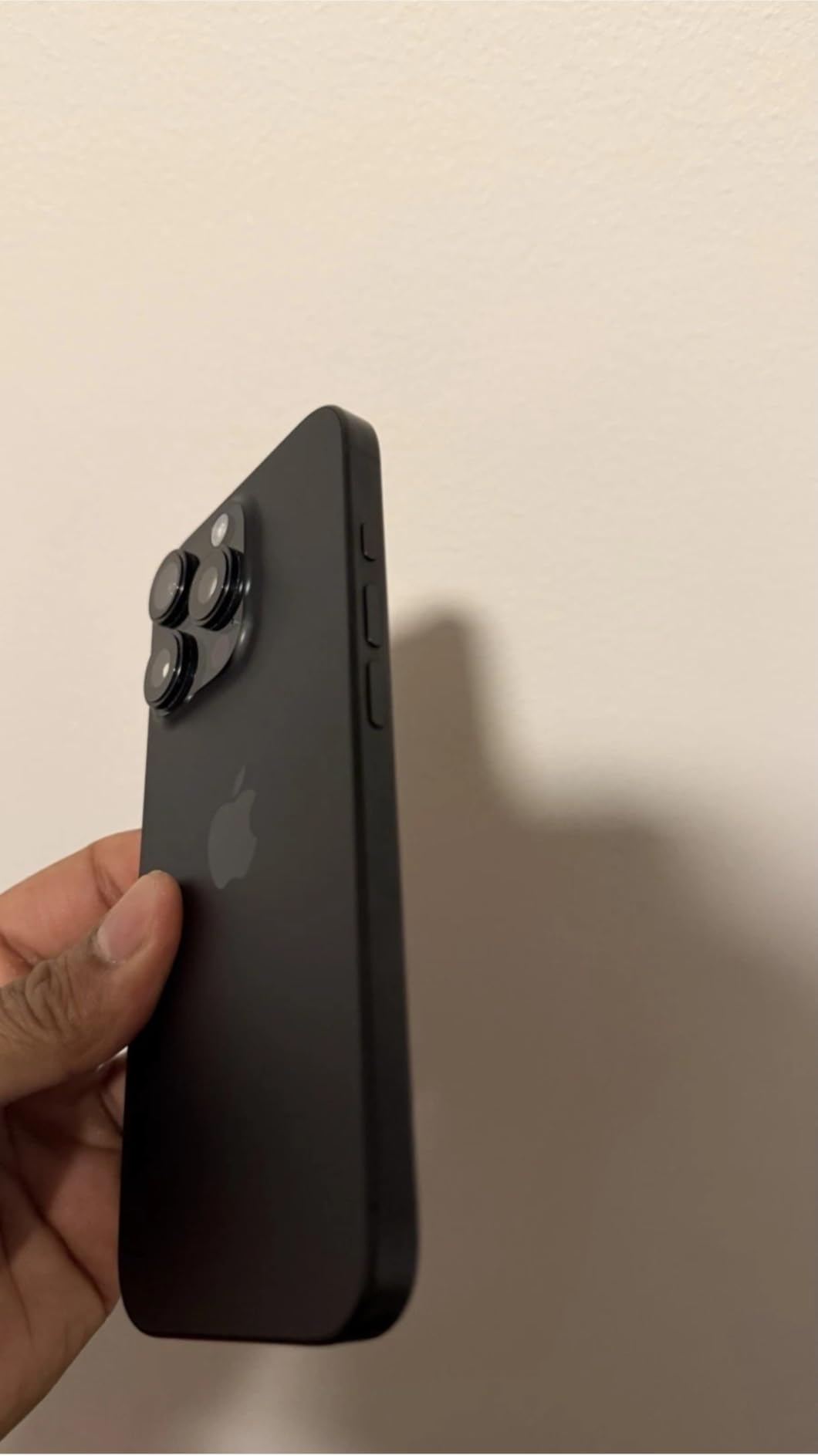 Apple iPhone 16 Pro, 128GB, Black Titanium - Unlocked (Renewed) customer photo 2