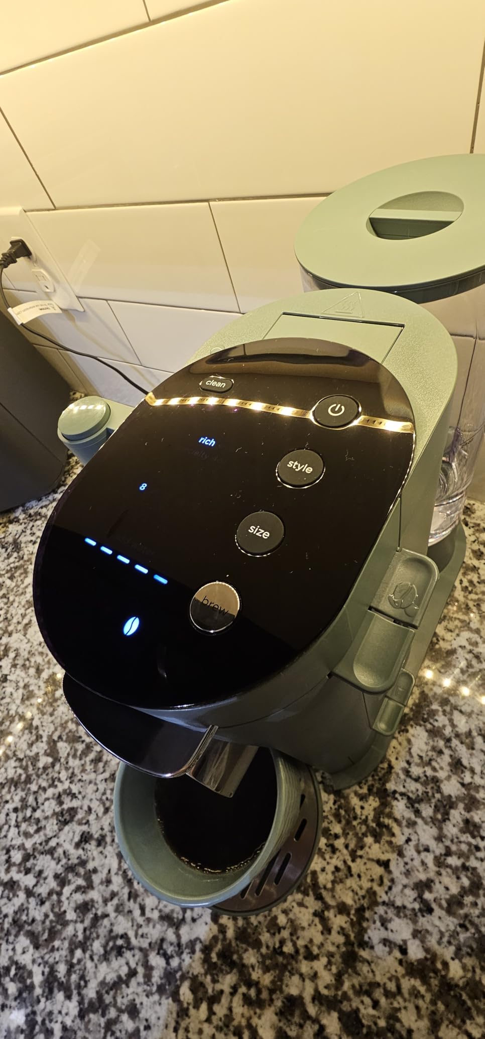 Ninja Pod and Grounds Specialty Single Serve Coffee Maker, K-Cup Pod Compatible, Brews, Compact Design, Built-in Milk Frother, 56 Ounces Reservoir, 6 Ounces Cup to 24 Ounces Mug Sizes, Stone, PB051ST customer photo 2