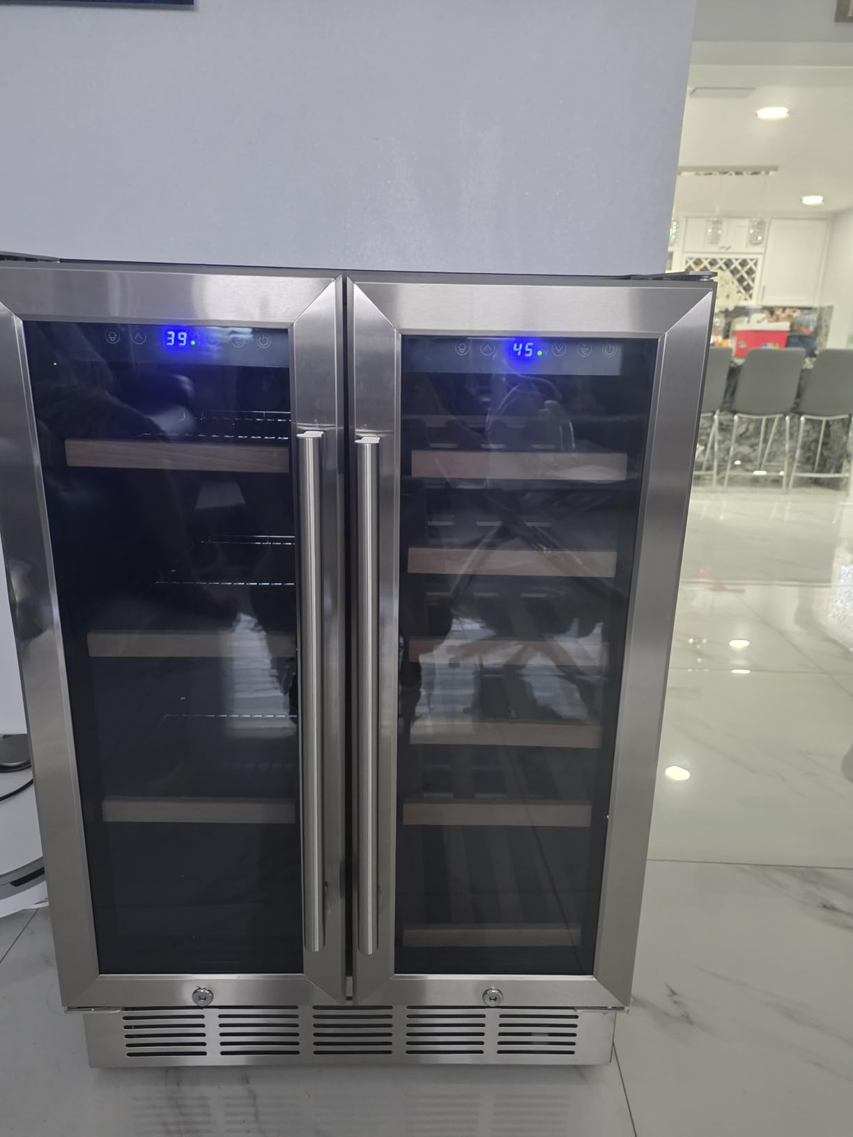 FoMup Commercial Display Refrigerator with Reversible Glass Door, Upright Beverage Cooler Merchandiser, Drink Fridge with Door Lock for Restaurant Supermarket Convenience Store, 13.8 Cu.Ft customer photo 2