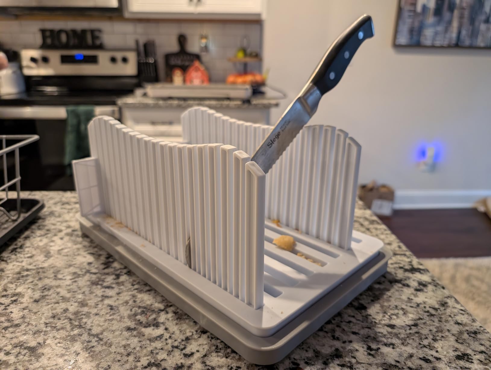 CAWIU Bread Slicer for Homemade Bread, Foldable Bread Cutter with Crumb Tray, Adjustable Width Bread Slicing Guide for Loafs, Sandwiches, Bagels, and Cakes customer photo 1