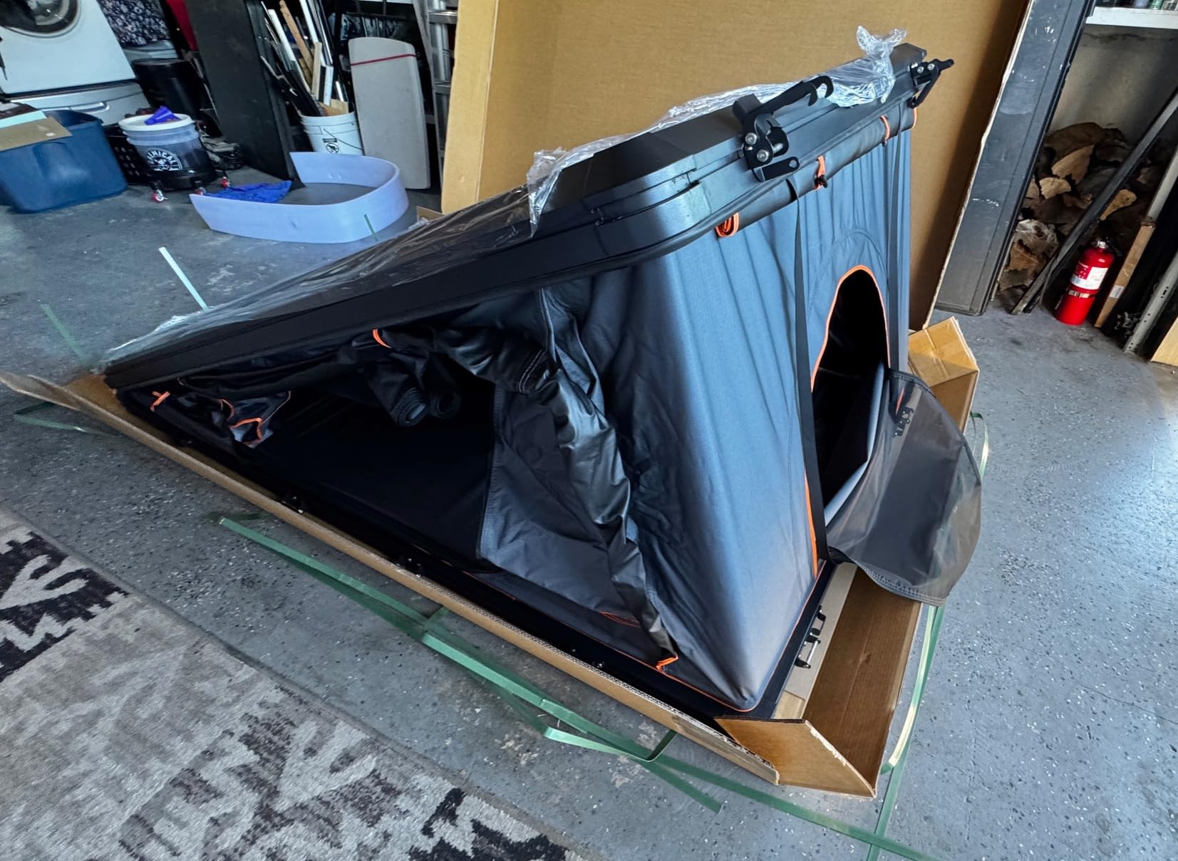 Aluminum Rooftop Tent Hard Shell with Winter Insulation, Pop Up 2 Person Roof Top Hardshell for Camping Truck Van Suitable for Jeep SUV Car customer photo 1