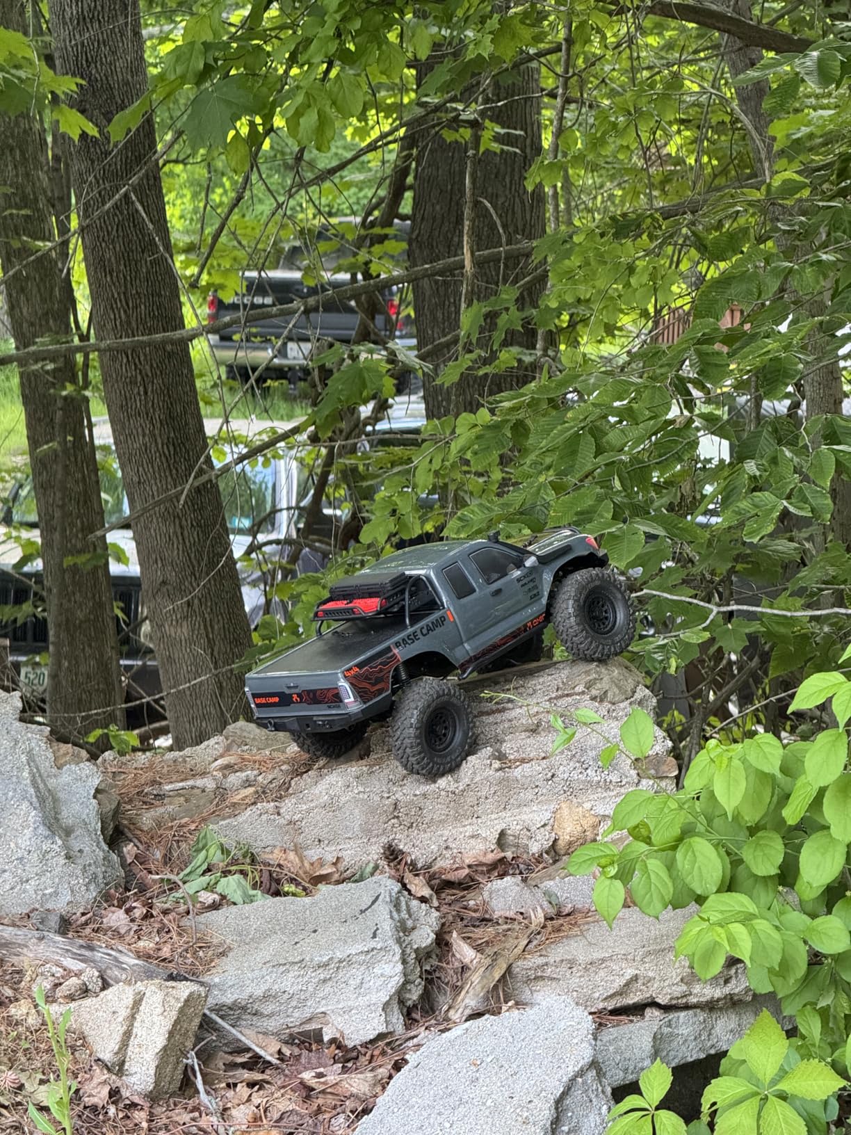Axial RC Truck 1/10 SCX10 III Base Camp 4X4 Rock Crawler Brushed RTR (Battery and Charger Not Included), Gray, AXI-1375T2 customer photo 1