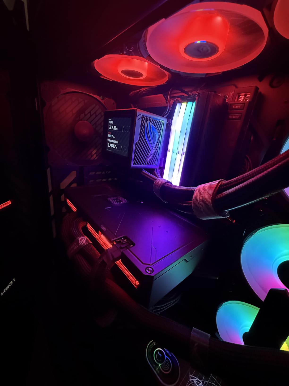 ASUS ROG RYUJIN III 360 ARGB Extreme All-in-one AIO CPU Liquid Cooler, AMD Ryzen 9000 & Intel Core Ultra Ready, Asetek Gen8 V2 Pump high Airflow Magnetic Fans; Customizable 3.5 LCD, 6 Year Warranty customer photo 1