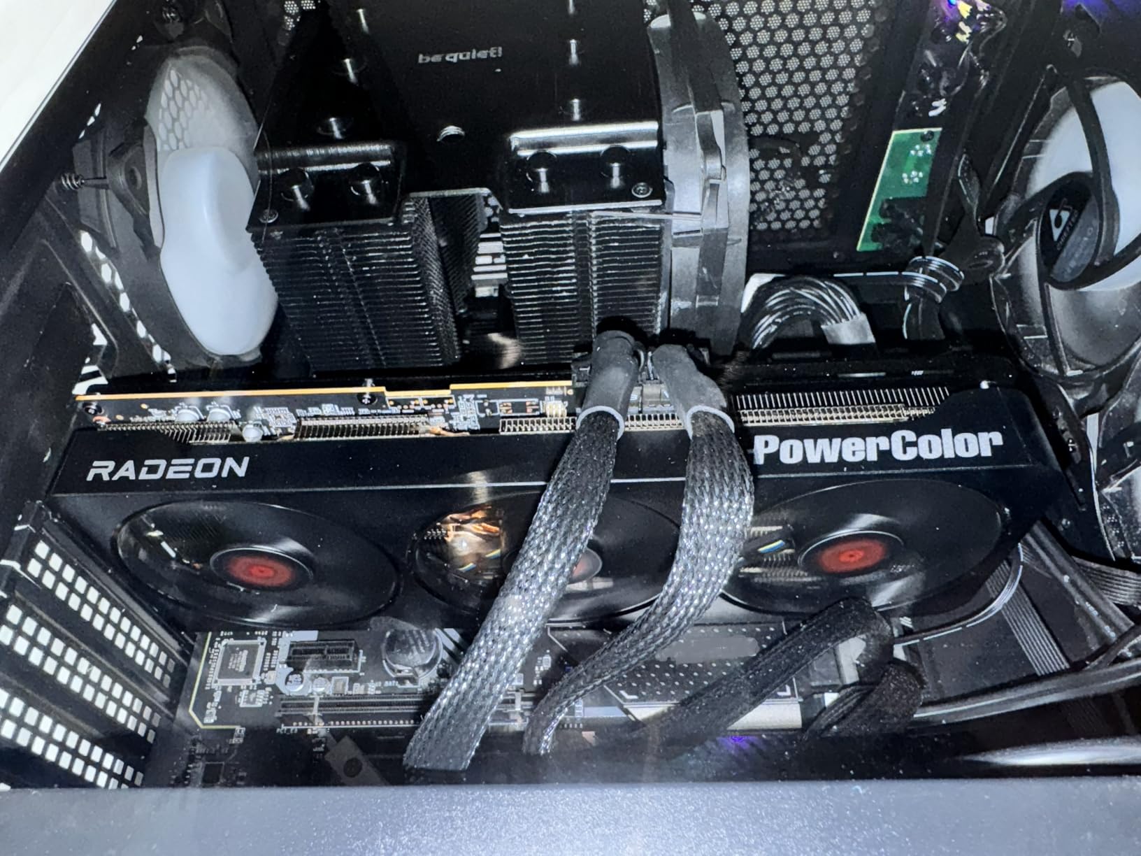 PowerColor Reaper AMD Radeon RX 9070 XT 16GB GDDR6 customer photo 1