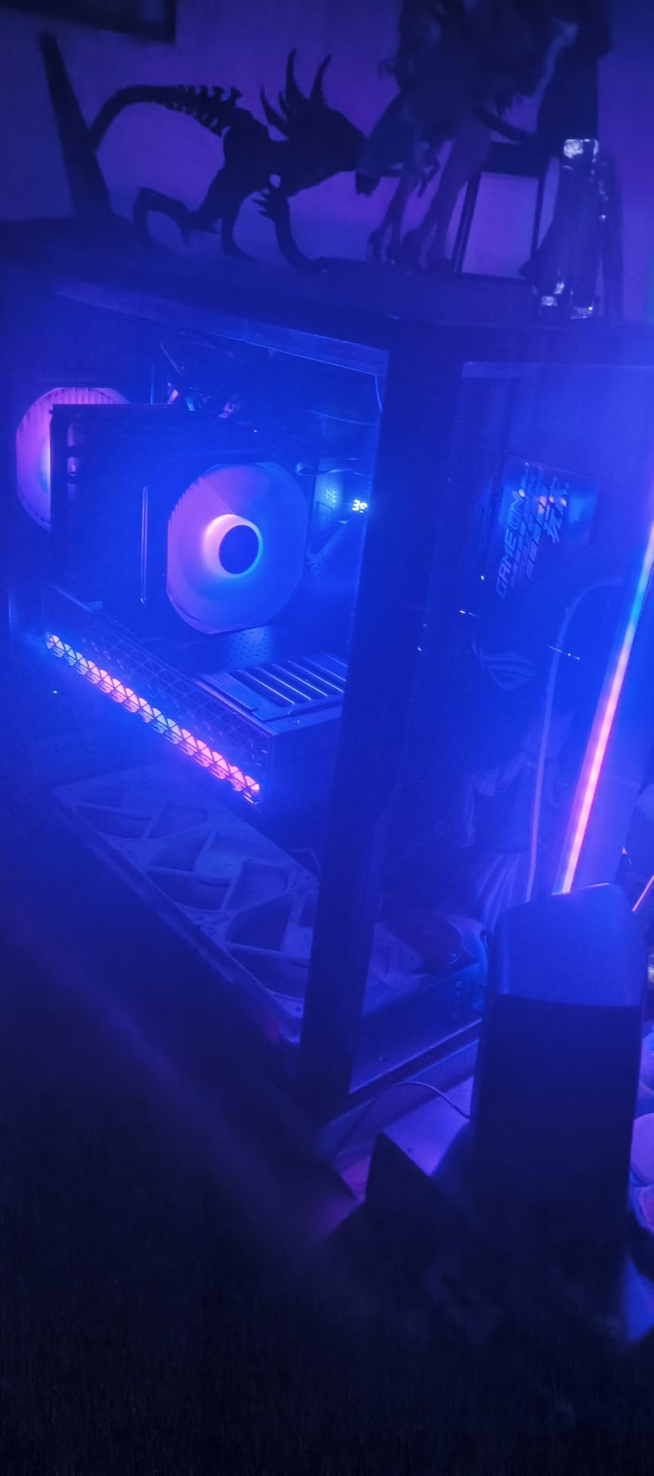Sapphire 11348-01-20G Nitro+ AMD Radeon RX 9070 XT Gaming OC Graphics Card with 16GB GDDR6, AMD RDNA 4 customer photo 1