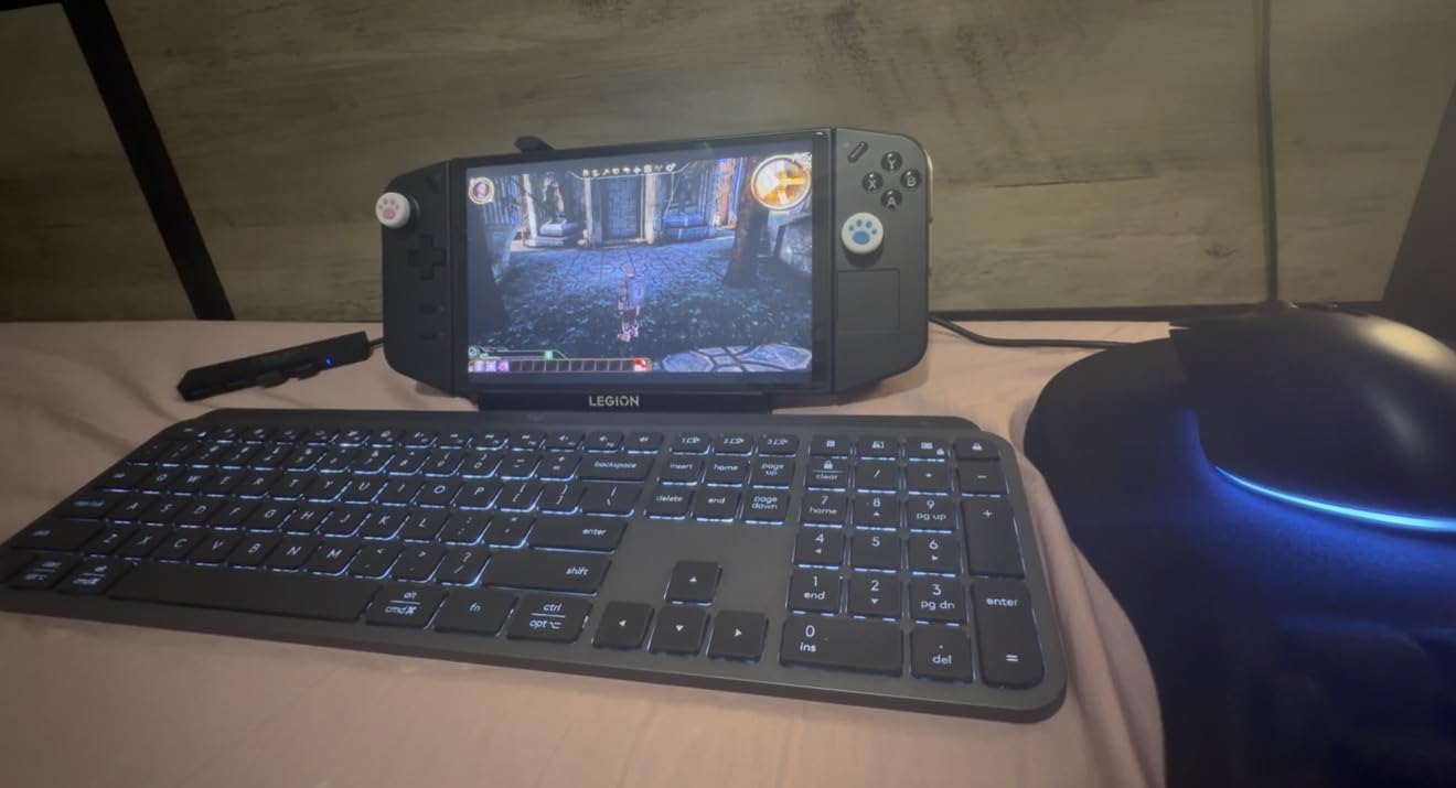Razer Pro Click V2 Vertical Wireless Mouse: 6 Button Ergonomic Design - One Click AI Prompt - Supports Windows & Mac - Multi Device Connectivity via 2.4GHz, Bluetooth, or USB C Wired Mode - Chroma RGB customer photo 2