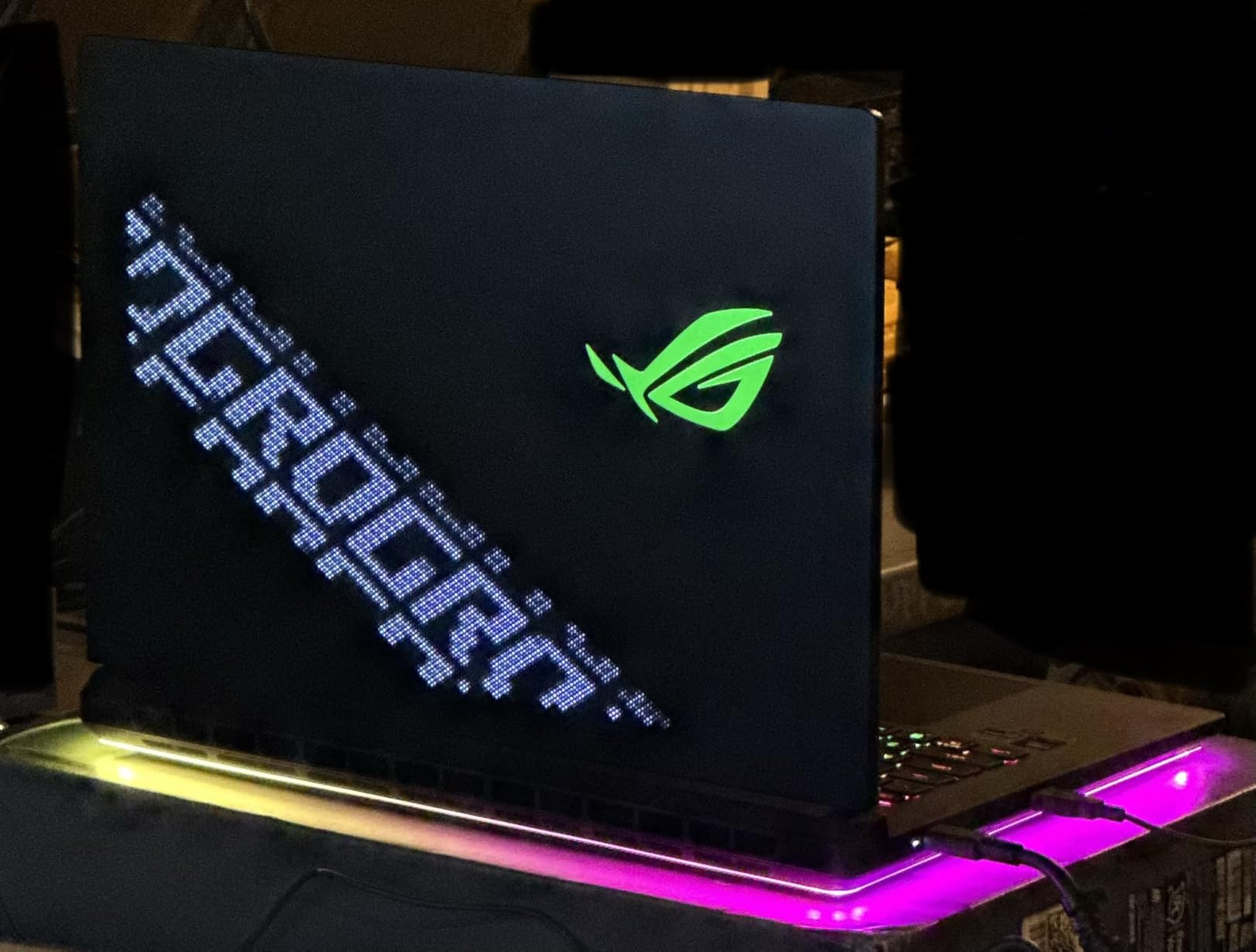 ASUS ROG Strix SCAR 18 (2025) Gaming Laptop, 18