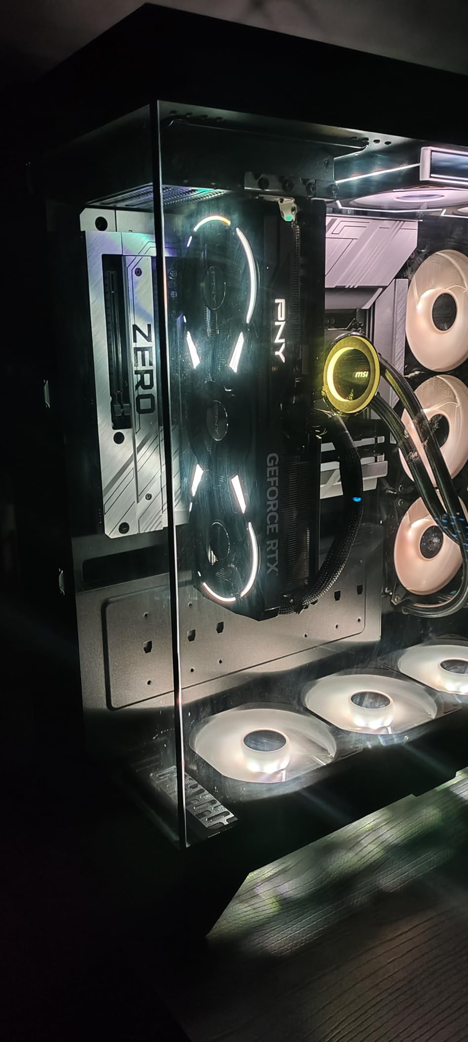 PNY NVIDIA GeForce RTX 5070 Ti OC Triple Fan, Graphics Card (16GB GDDR7, 256-bit, Boost Speed: 2572 MHz, PCIe 5.0, HDMI/DP 2.1, 2.98-Slot, Blackwell Architecture, DLSS 4) customer photo 1
